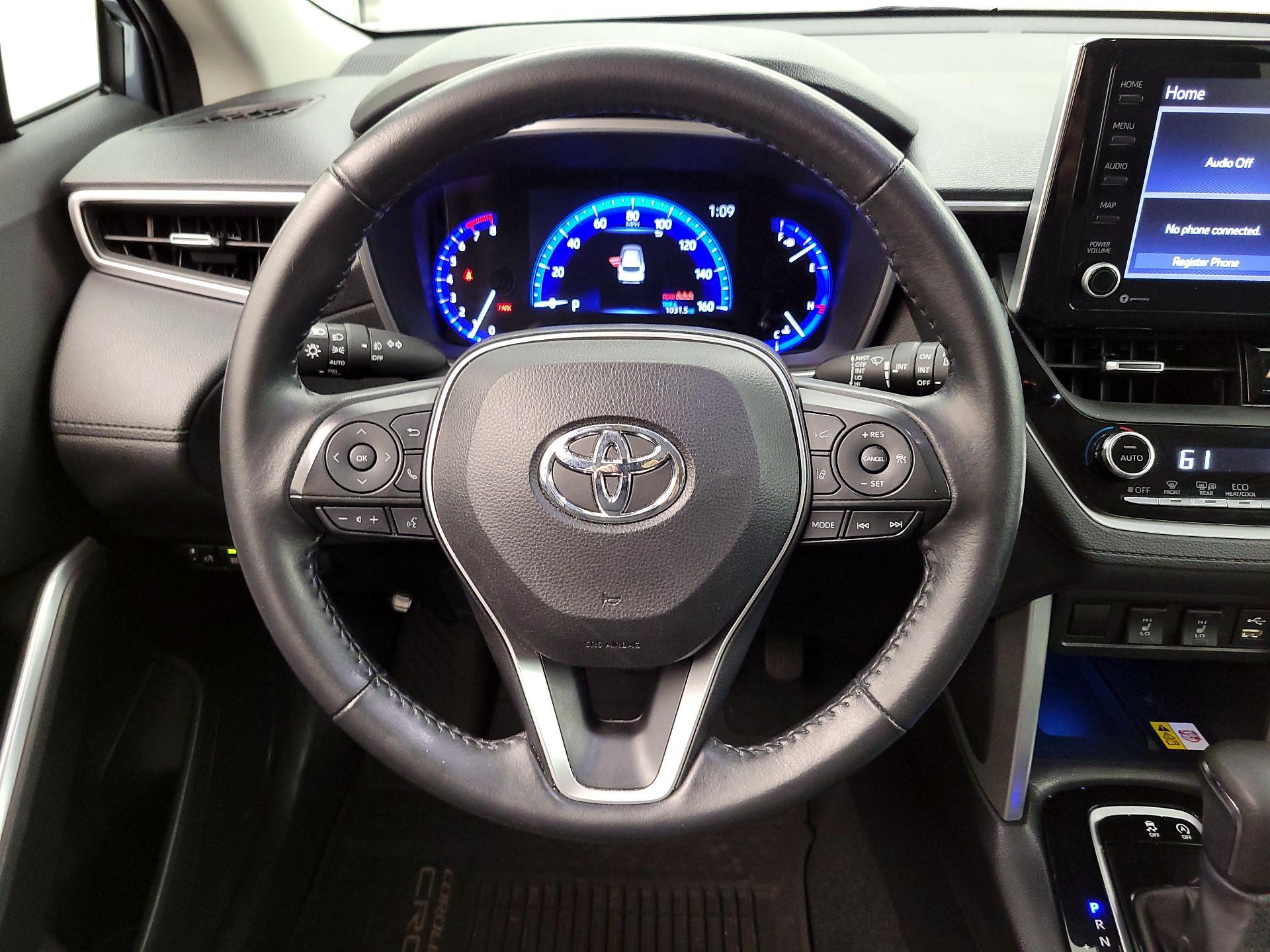 Thumbnail: 2022 Toyota Corolla Cross - 10