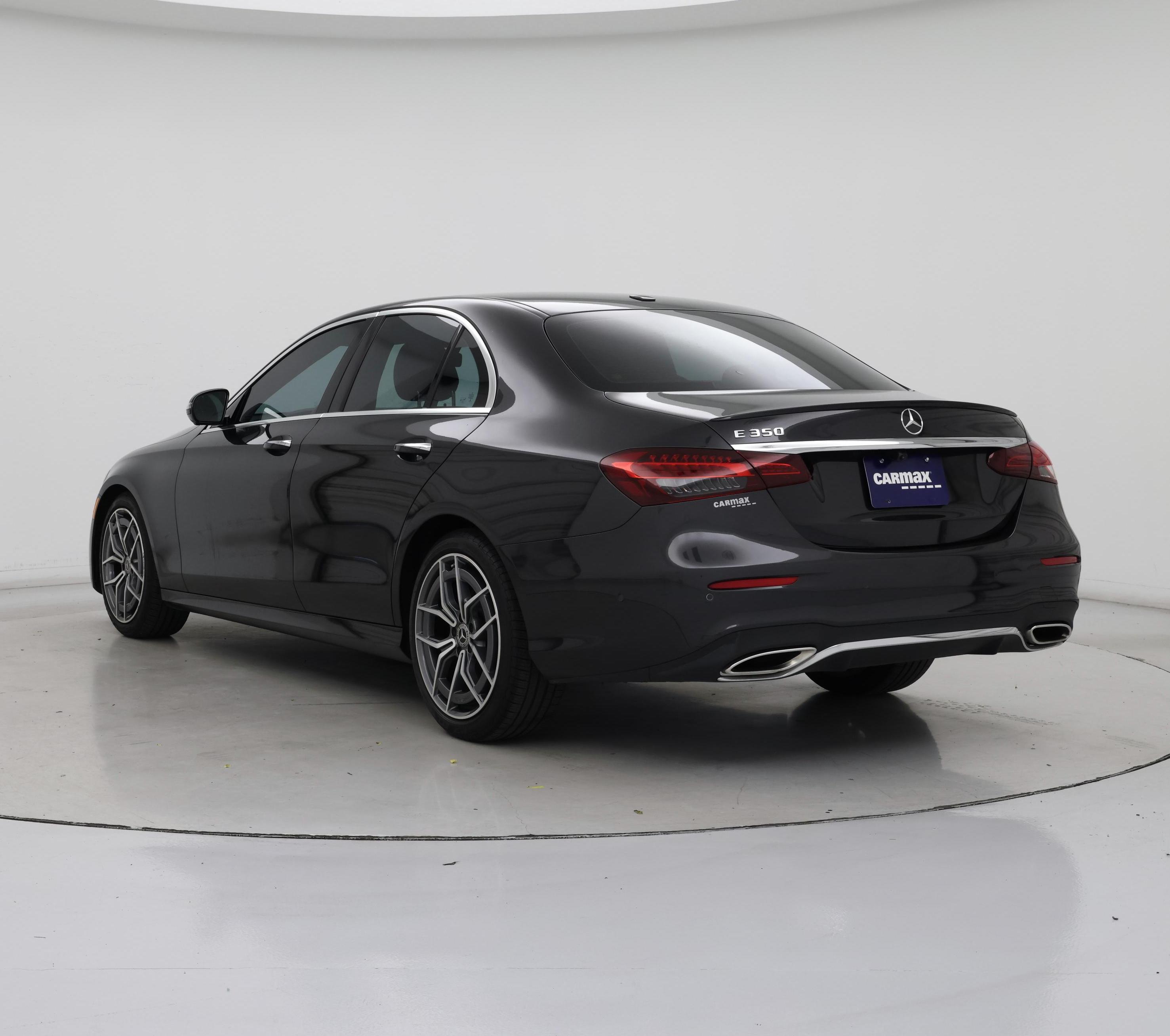 Thumbnail: 2021 Mercedes-Benz E-Class - 2