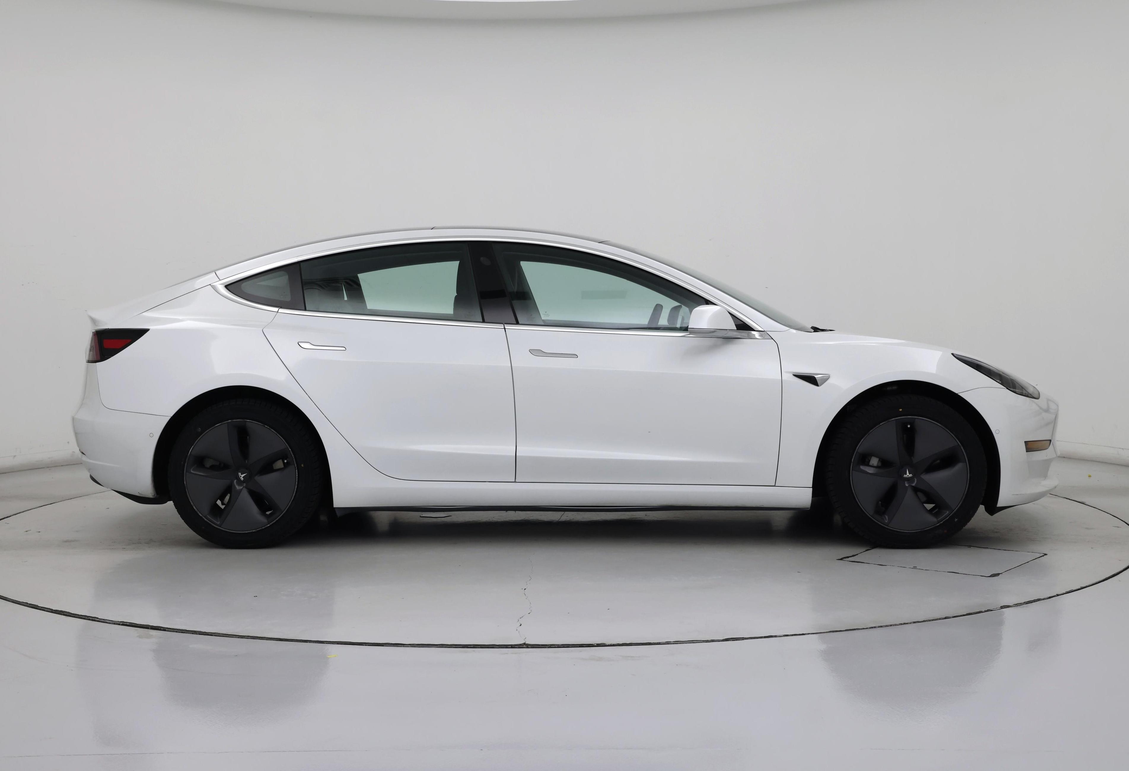 Thumbnail: 2020 Tesla Model 3 - 7