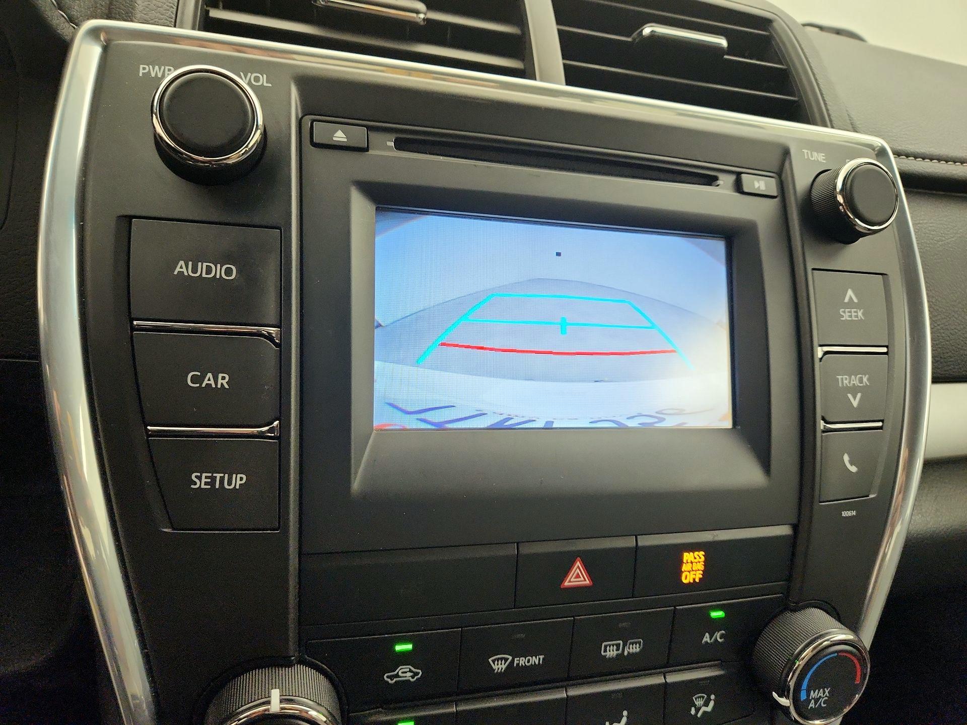 Thumbnail: 2016 Toyota Camry - 14