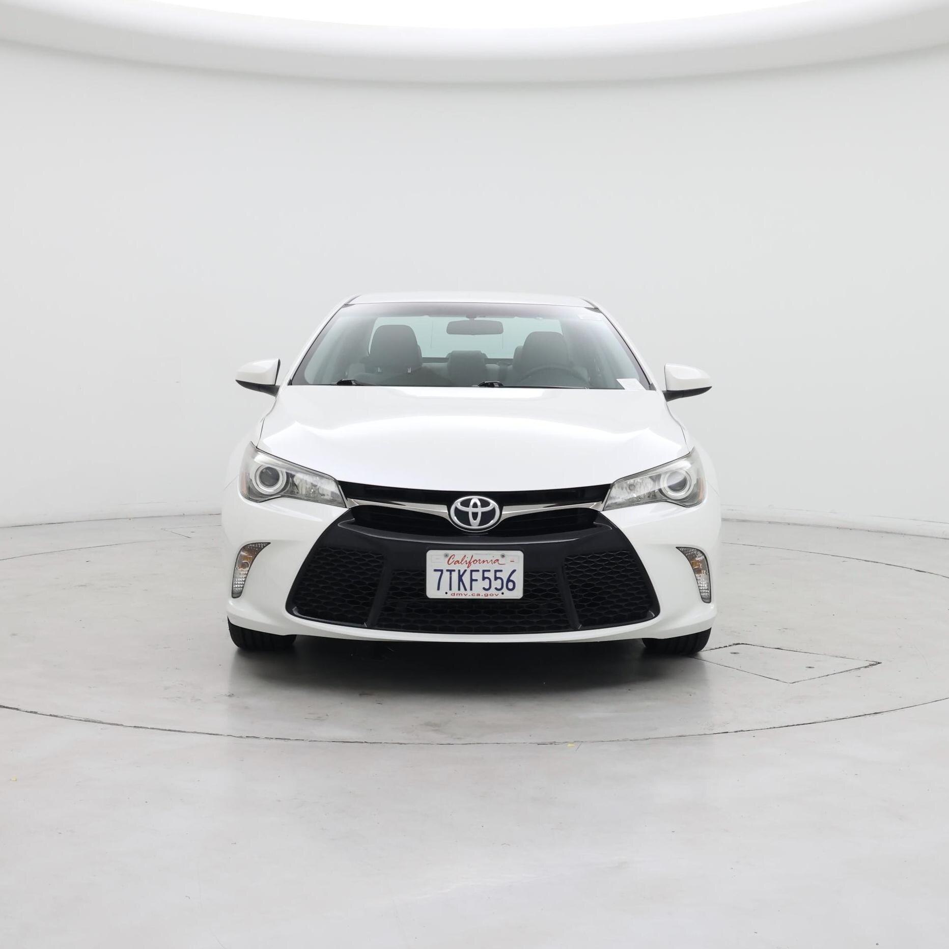 Thumbnail: 2016 Toyota Camry - 5