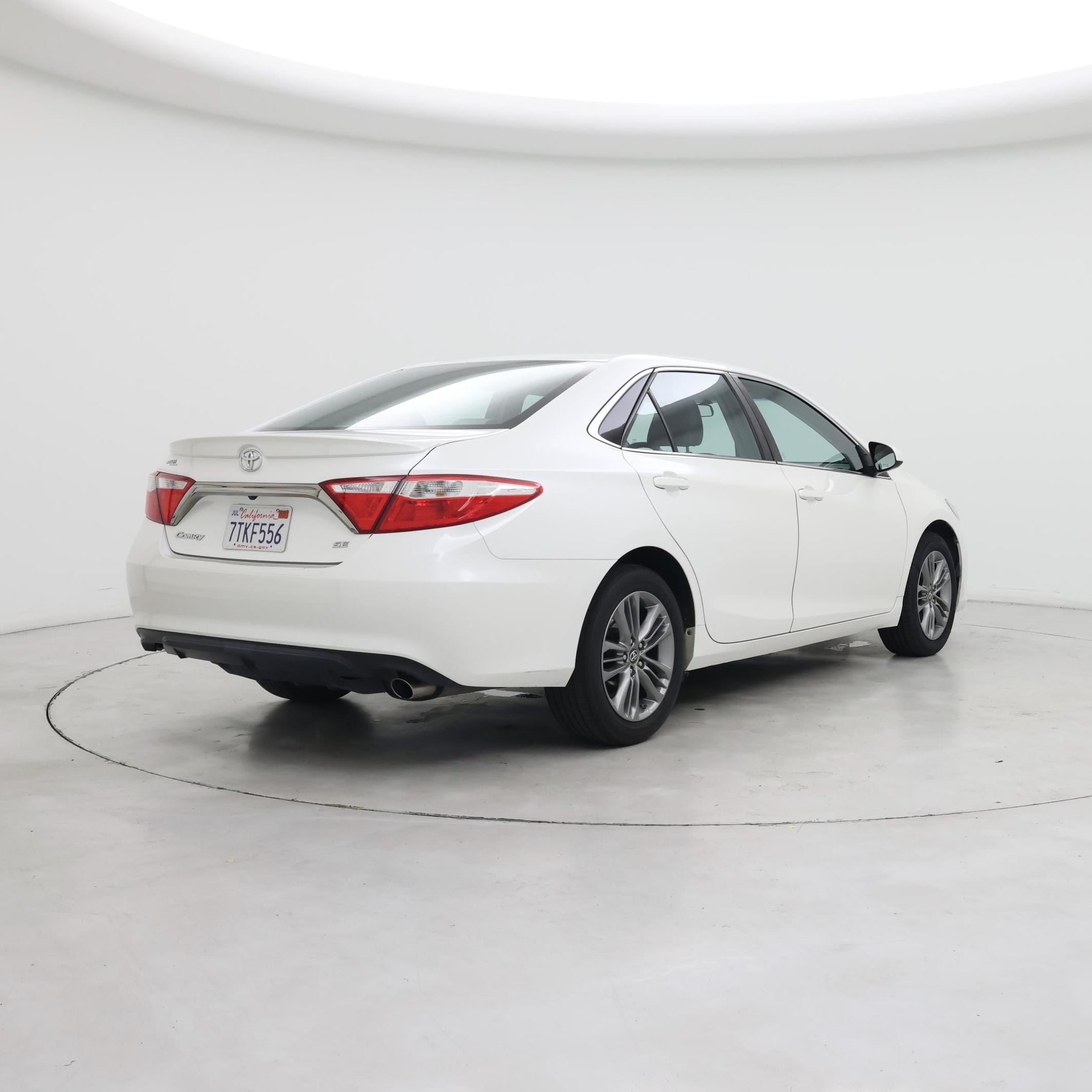 Thumbnail: 2016 Toyota Camry - 8