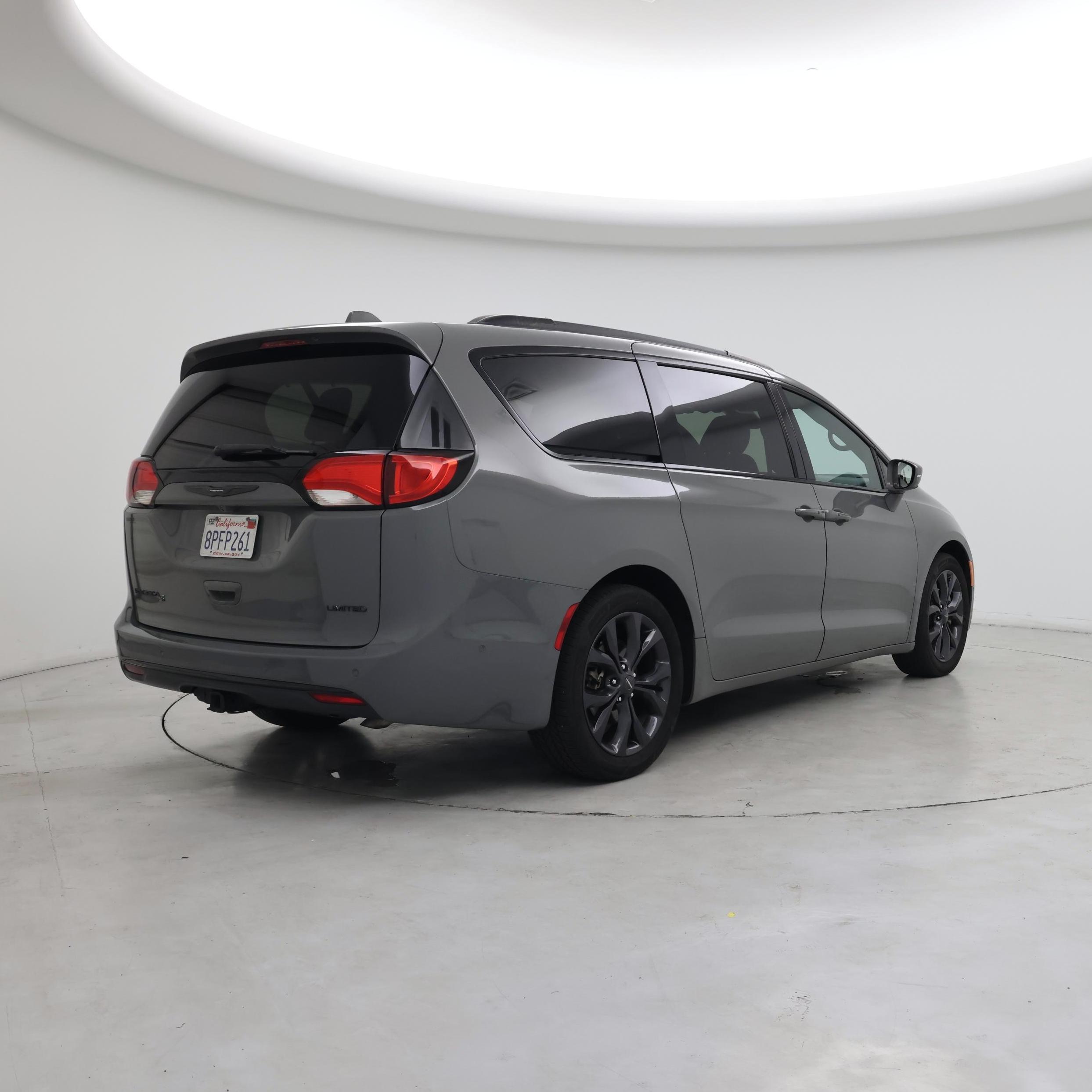Thumbnail: 2020 Chrysler Pacifica - 8