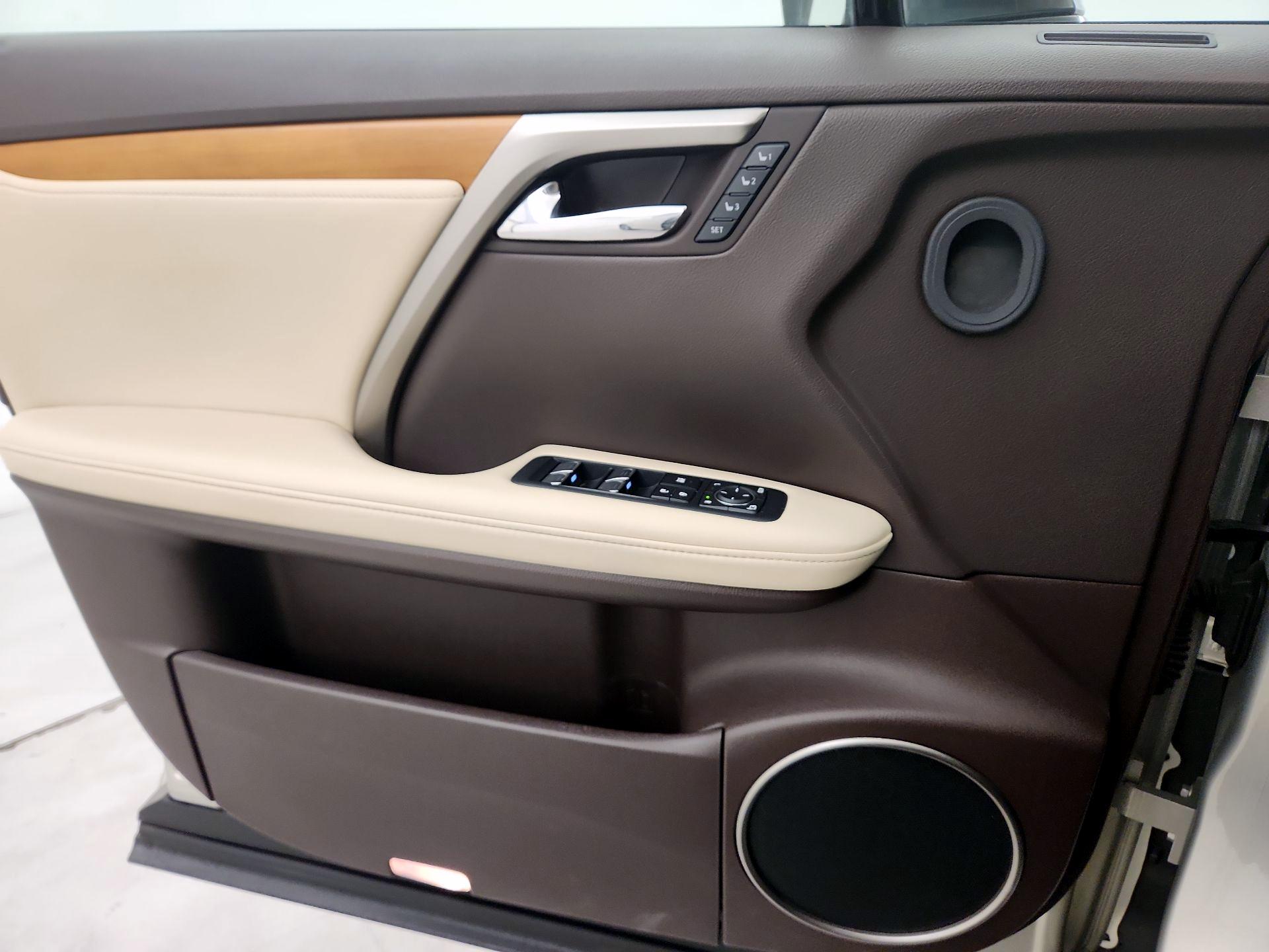 Thumbnail: 2020 Lexus RX - 12