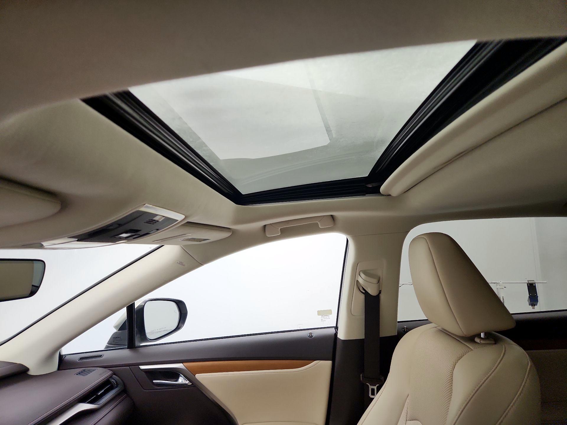 Thumbnail: 2020 Lexus RX - 20