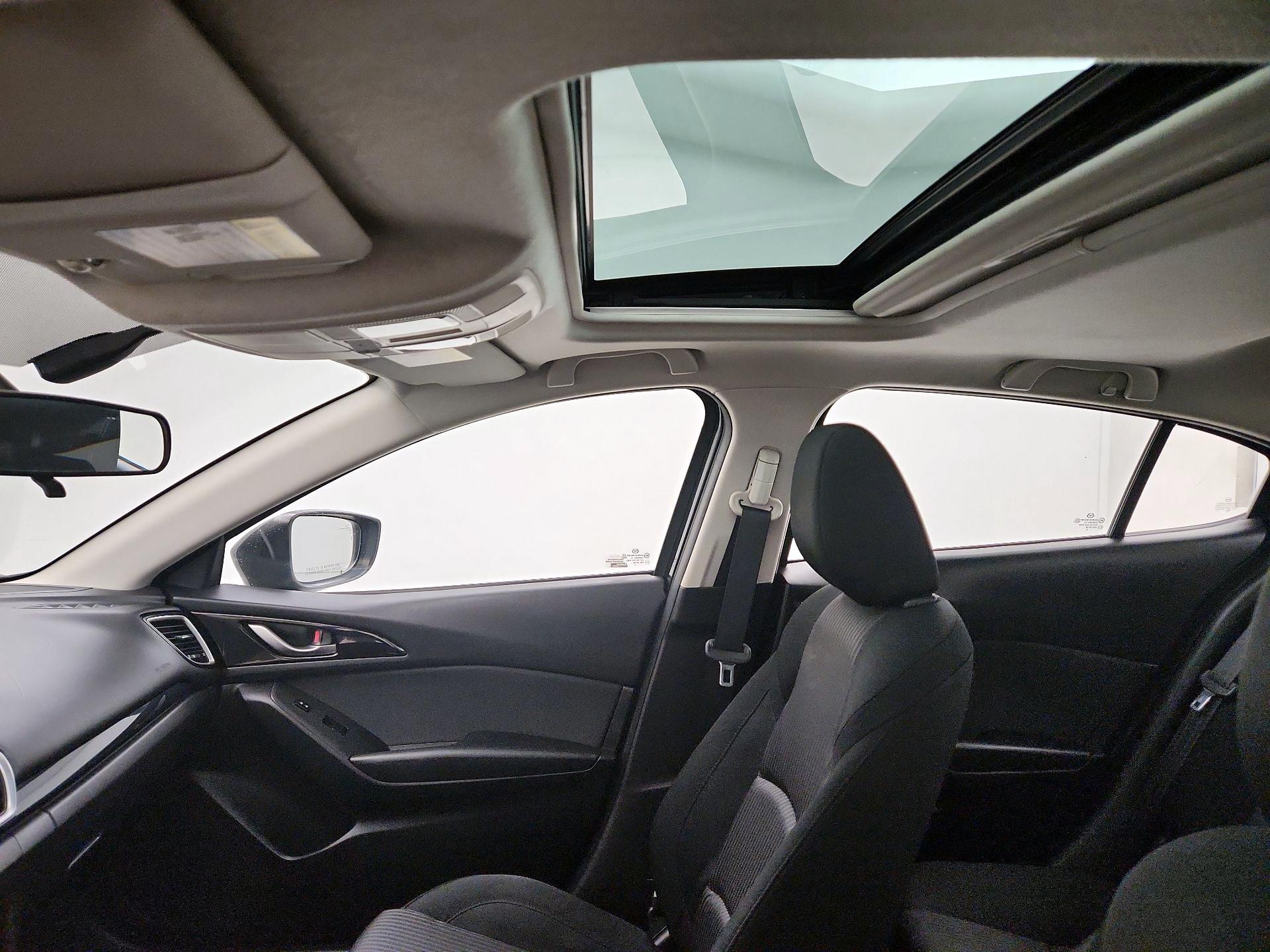 Thumbnail: 2016 Mazda Mazda3 - 19