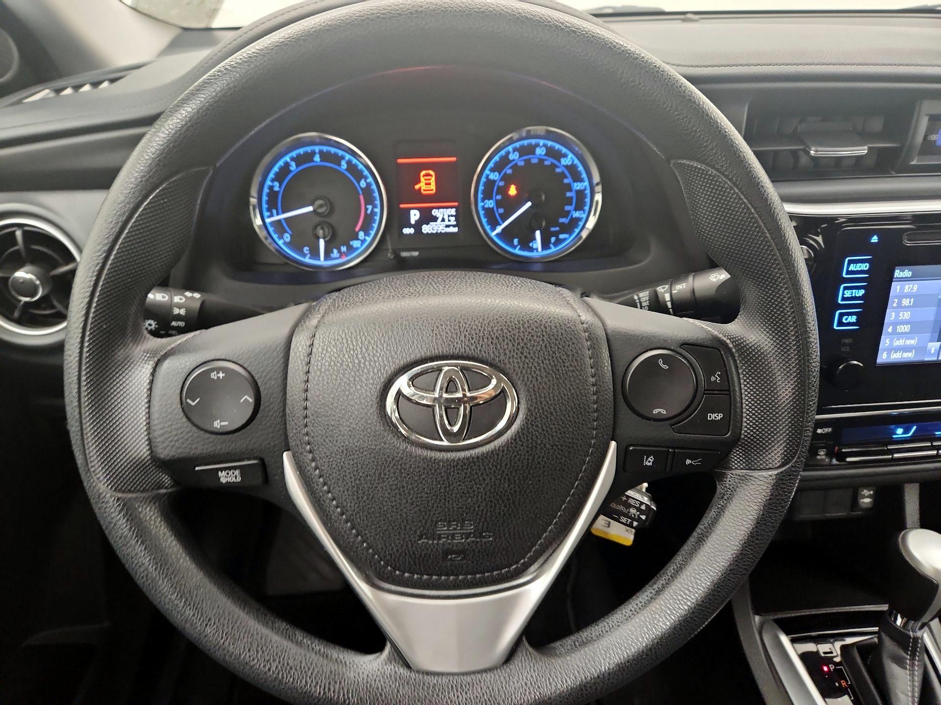 Thumbnail: 2017 Toyota Corolla - 10