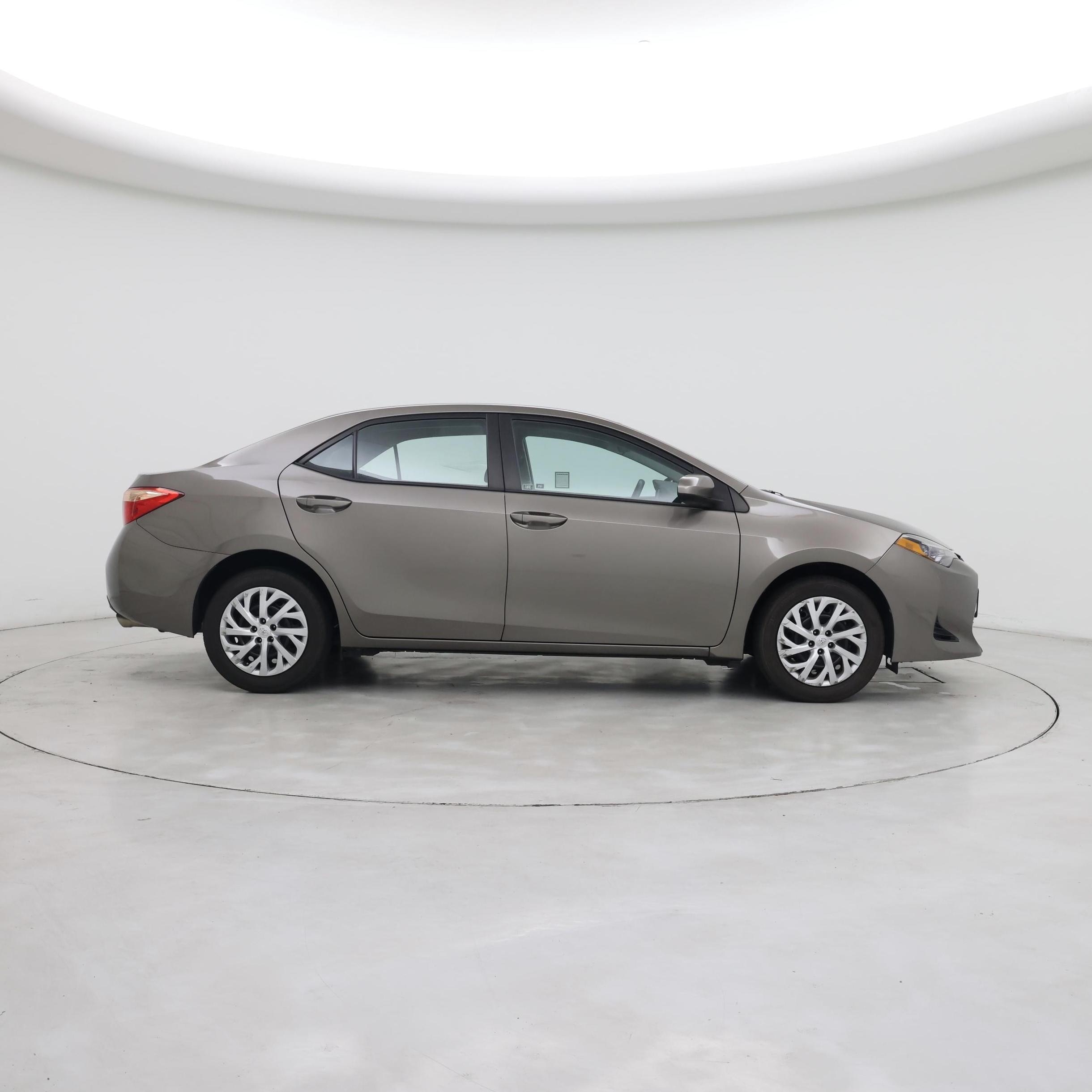 Thumbnail: 2017 Toyota Corolla - 7