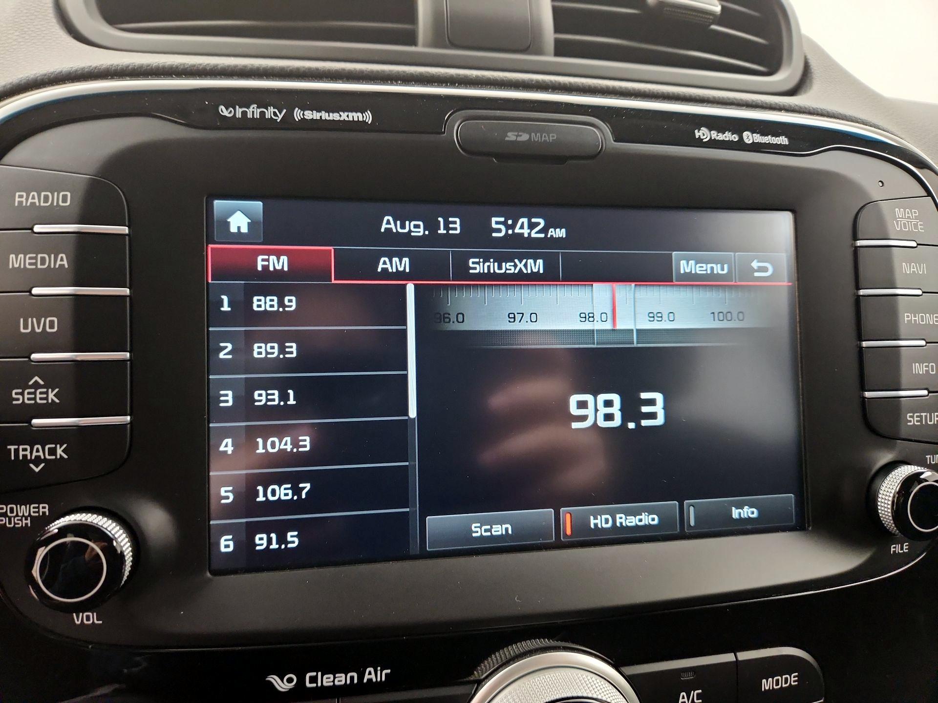 Thumbnail: 2016 Kia Soul - 16