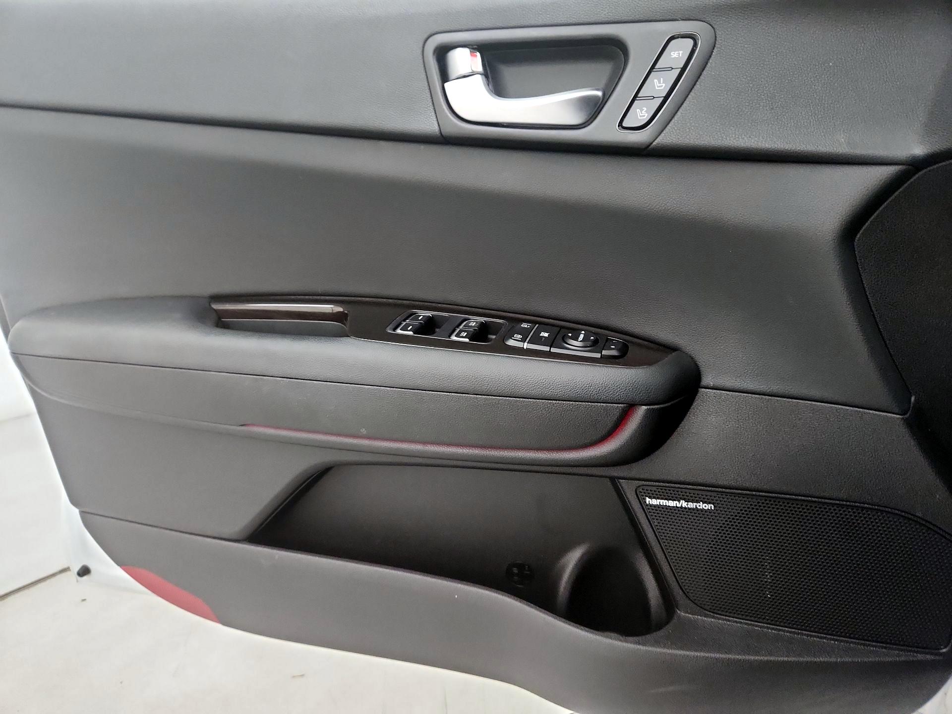 Thumbnail: 2019 Kia Optima - 12