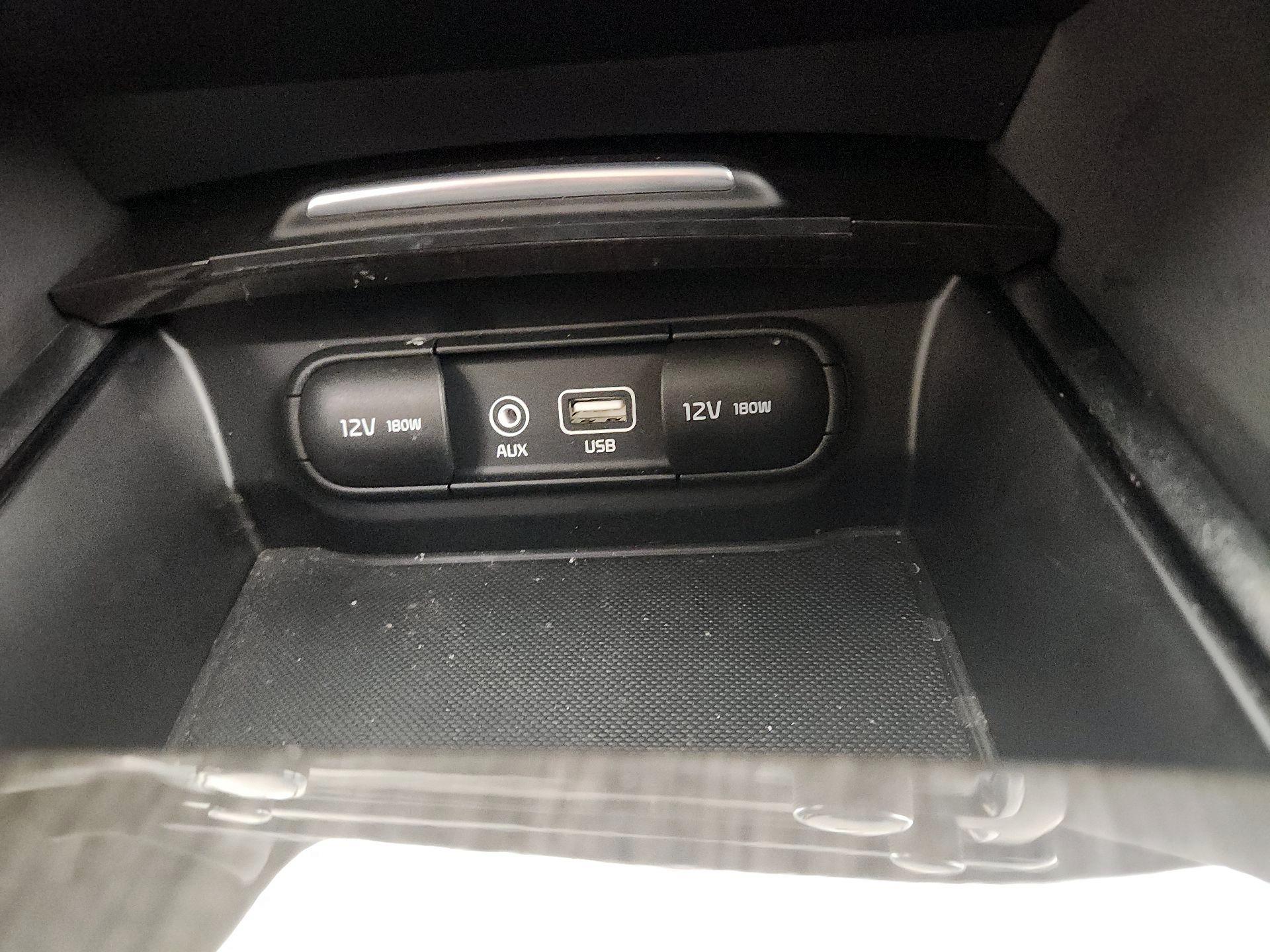 Thumbnail: 2019 Kia Optima - 19