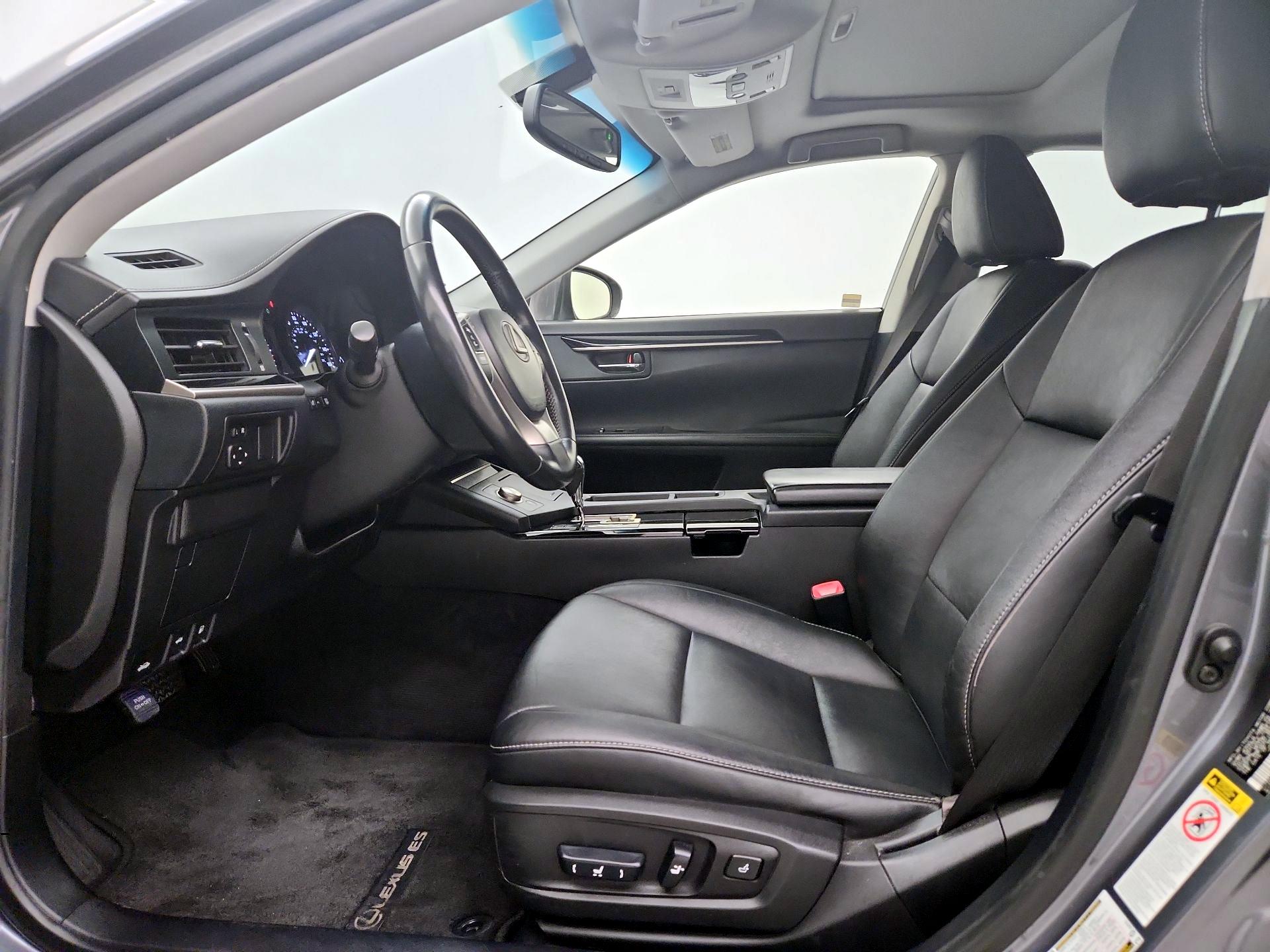 Thumbnail: 2014 Lexus ES - 11