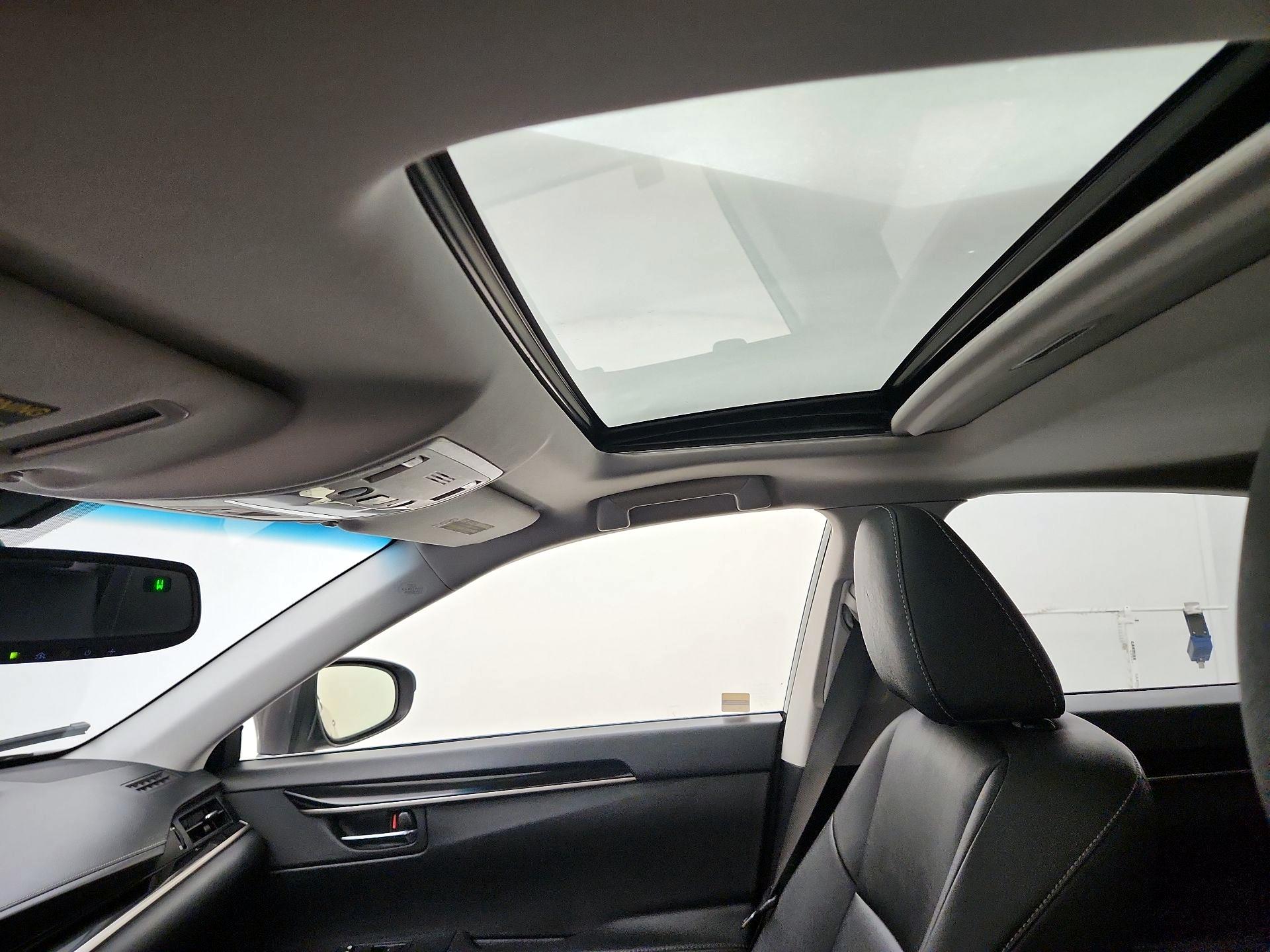 Thumbnail: 2014 Lexus ES - 18