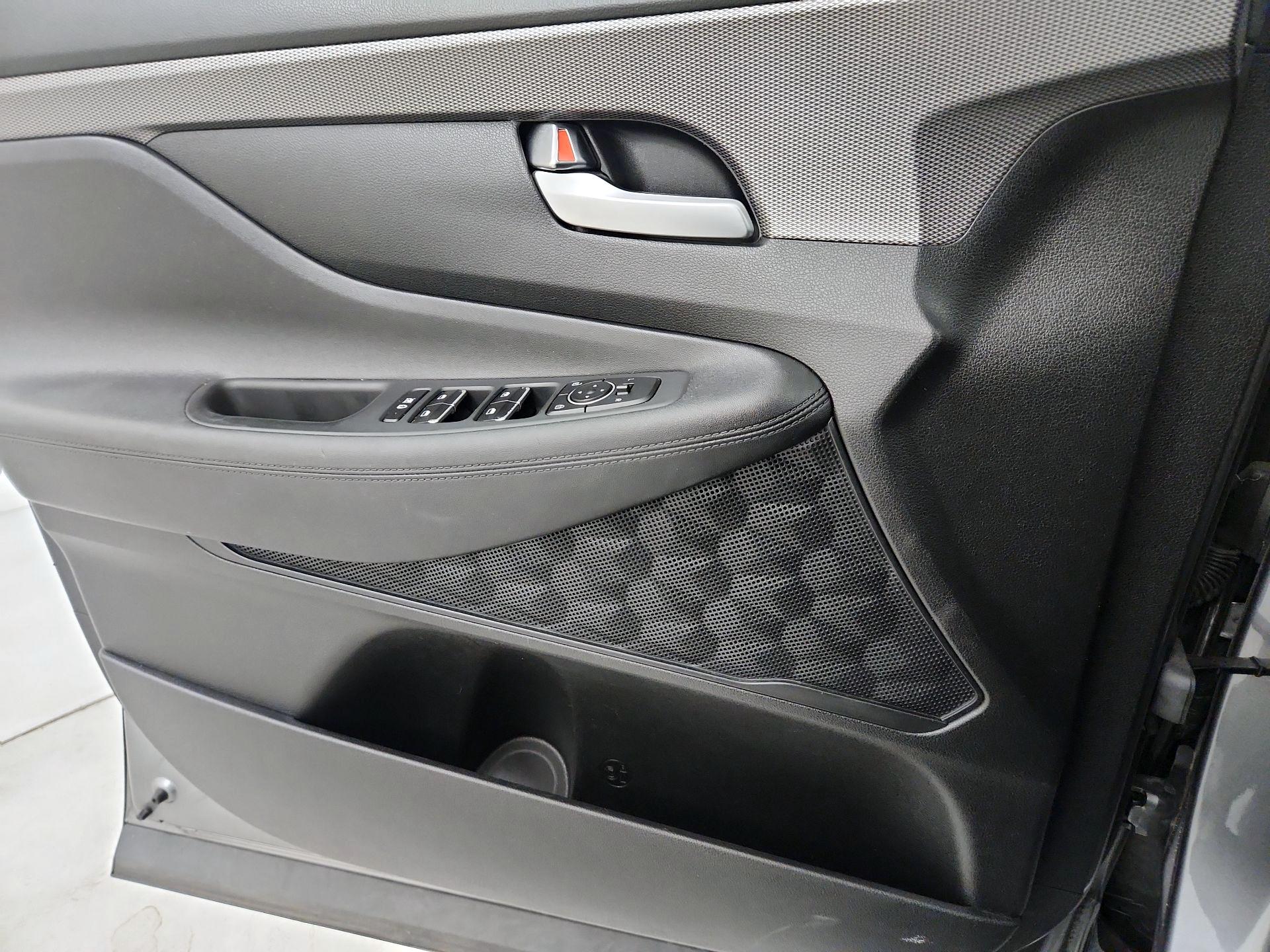 Thumbnail: 2019 Hyundai Santa Fe - 12