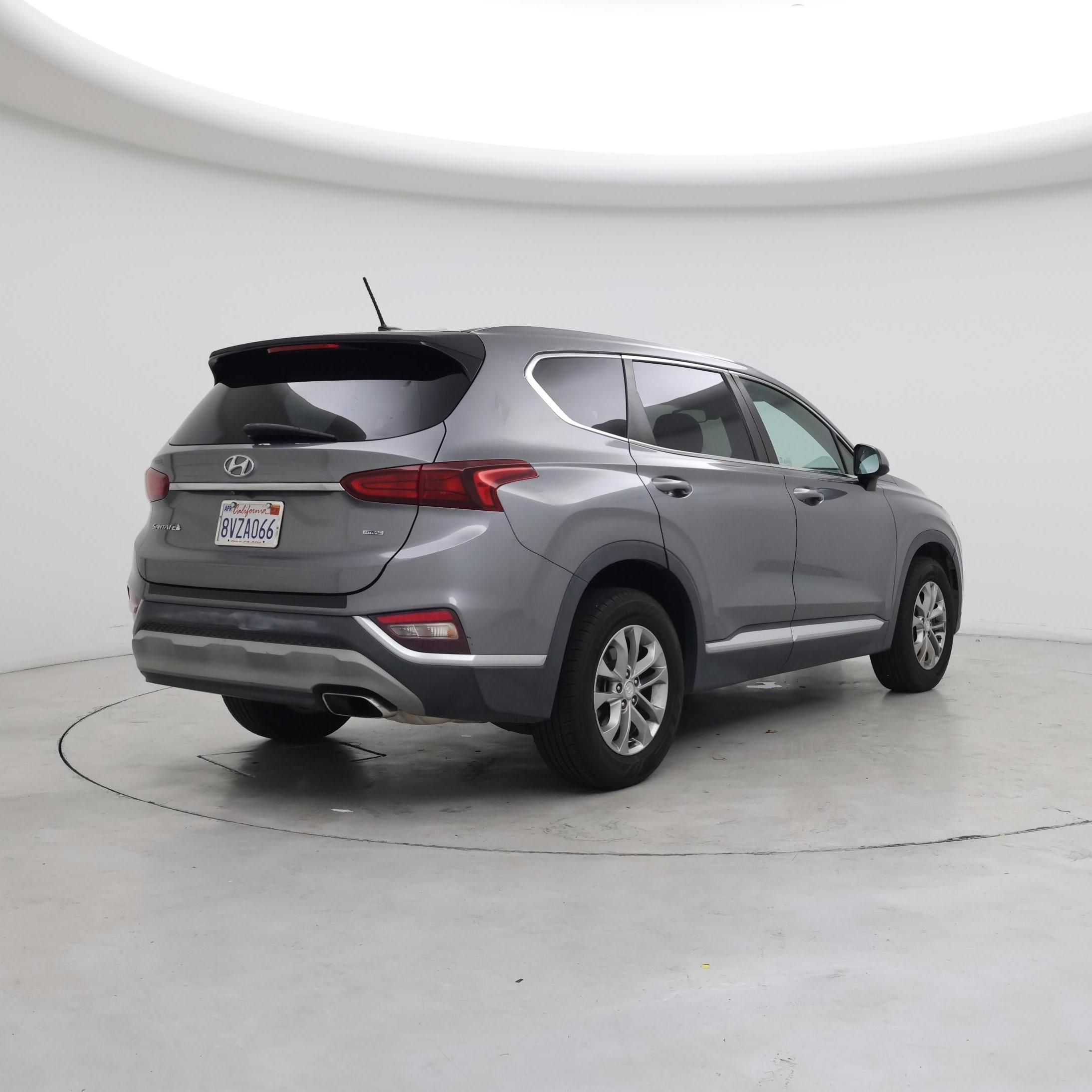Thumbnail: 2019 Hyundai Santa Fe - 8