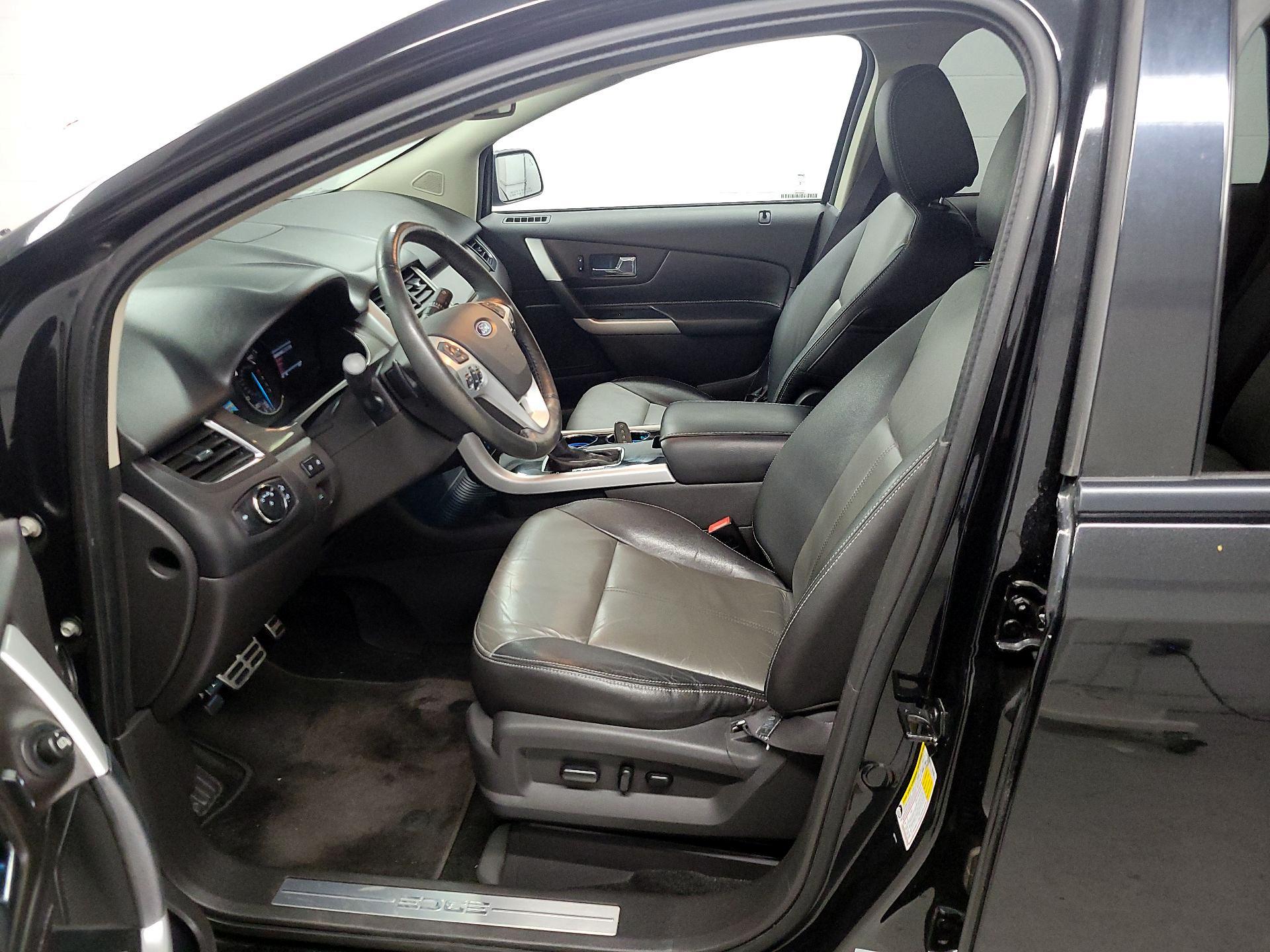 Thumbnail: 2014 Ford Edge - 11