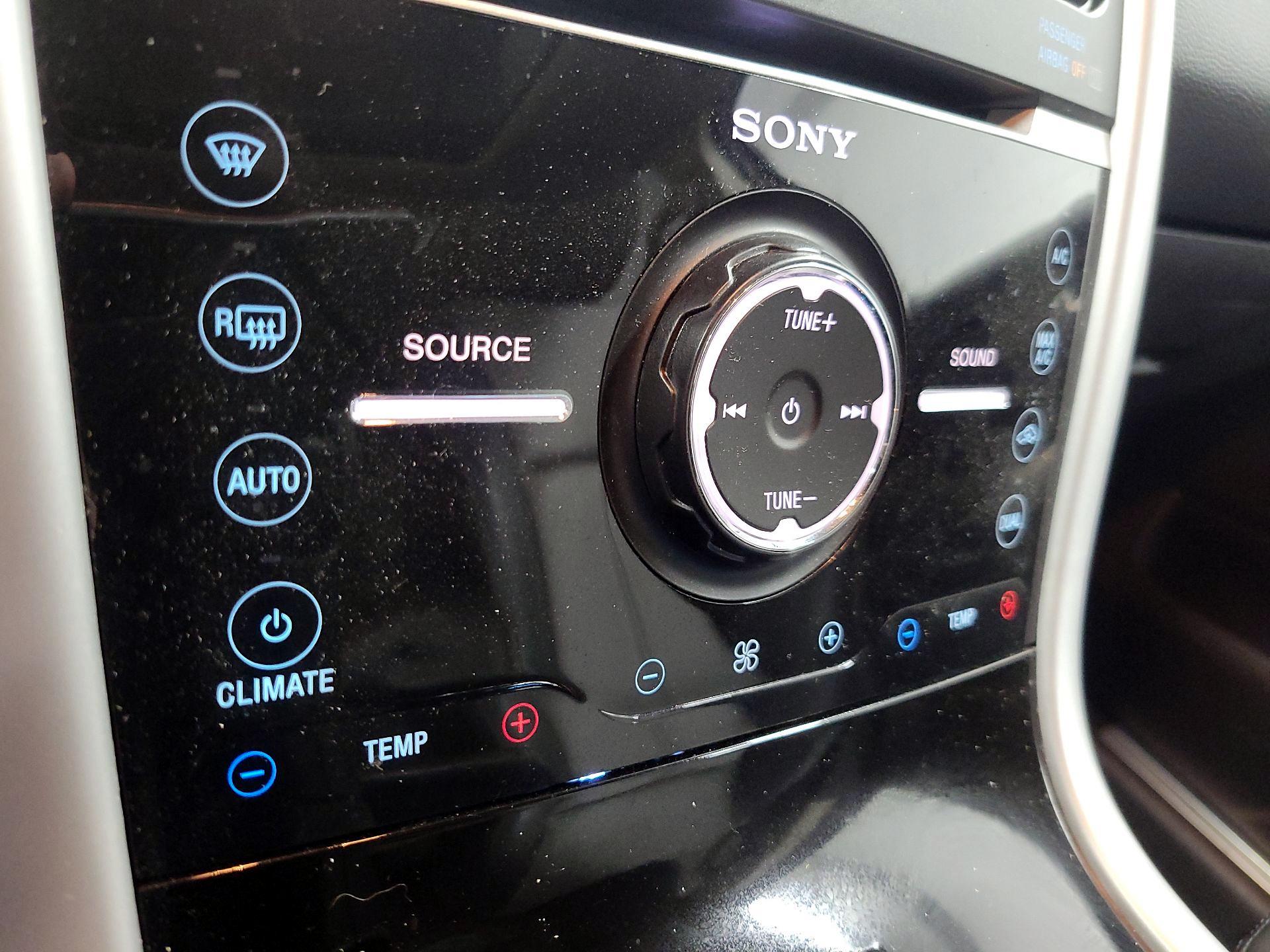 Thumbnail: 2014 Ford Edge - 16