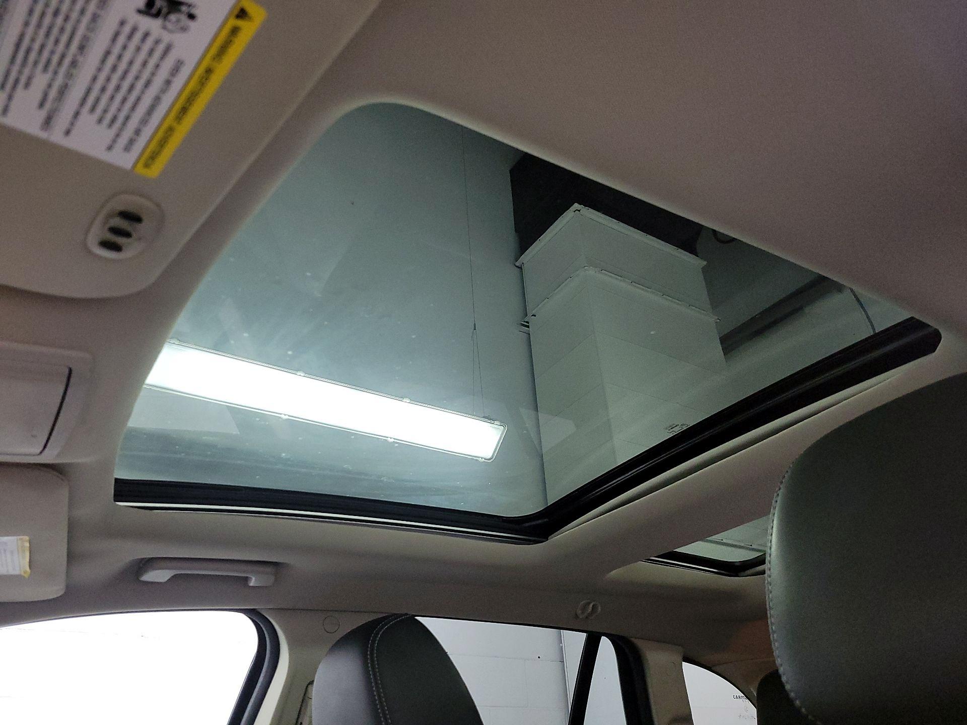 Thumbnail: 2014 Ford Edge - 19