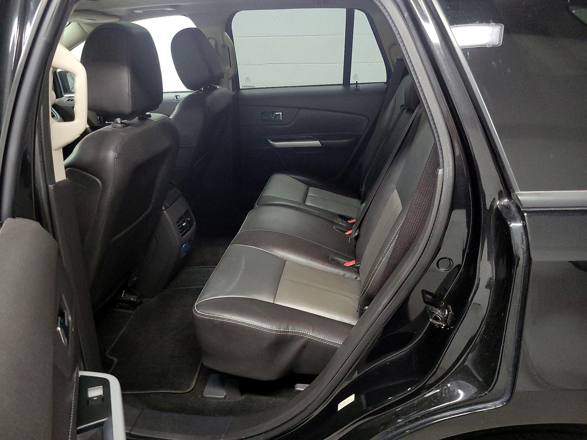 Thumbnail: 2014 Ford Edge - 20