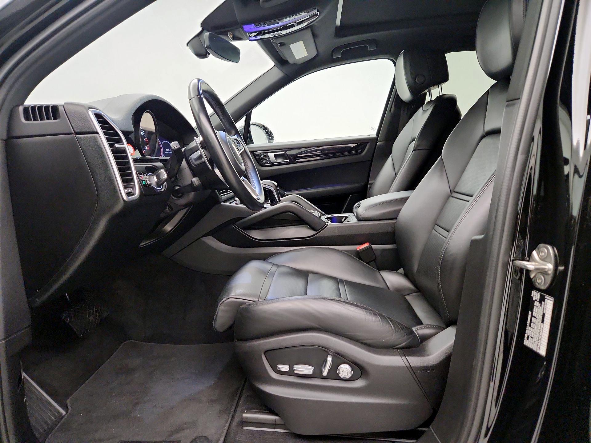 Thumbnail: 2019 Porsche Cayenne - 11