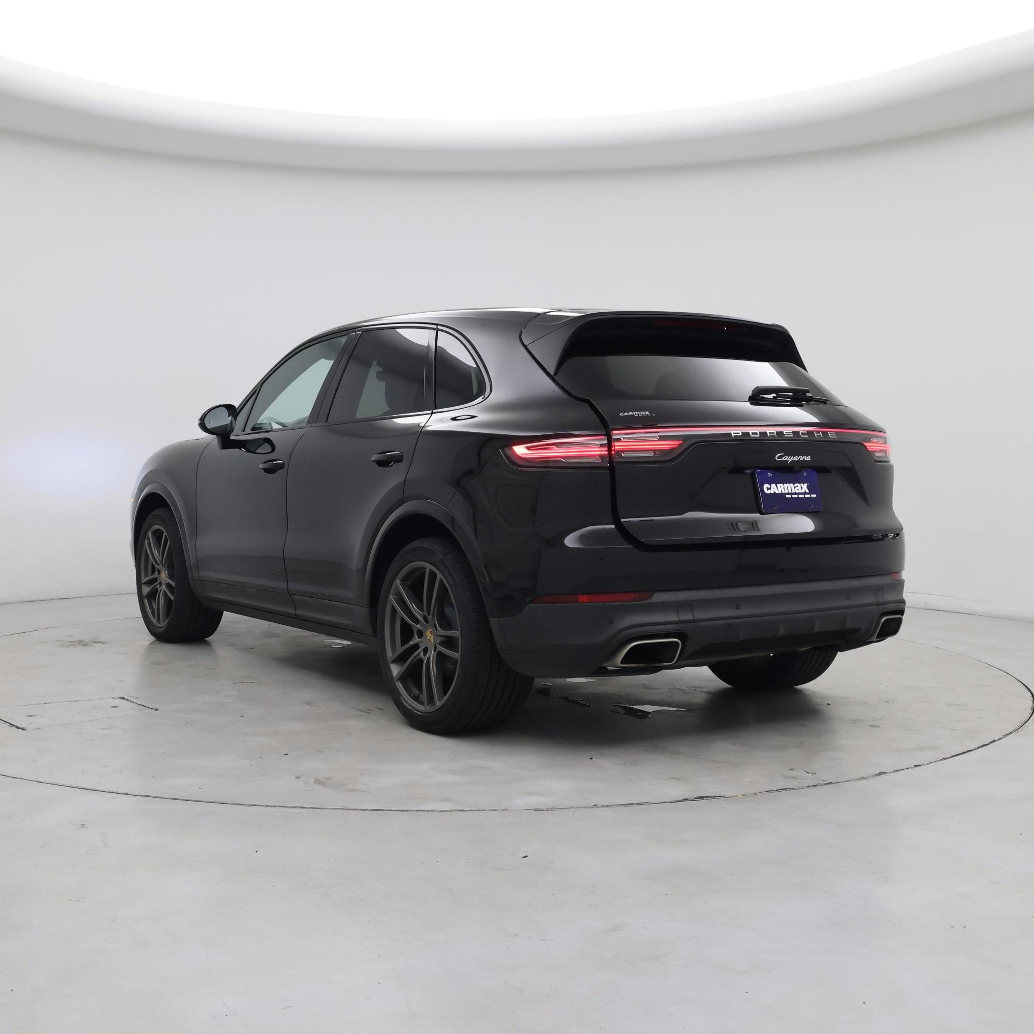 Thumbnail: 2019 Porsche Cayenne - 2