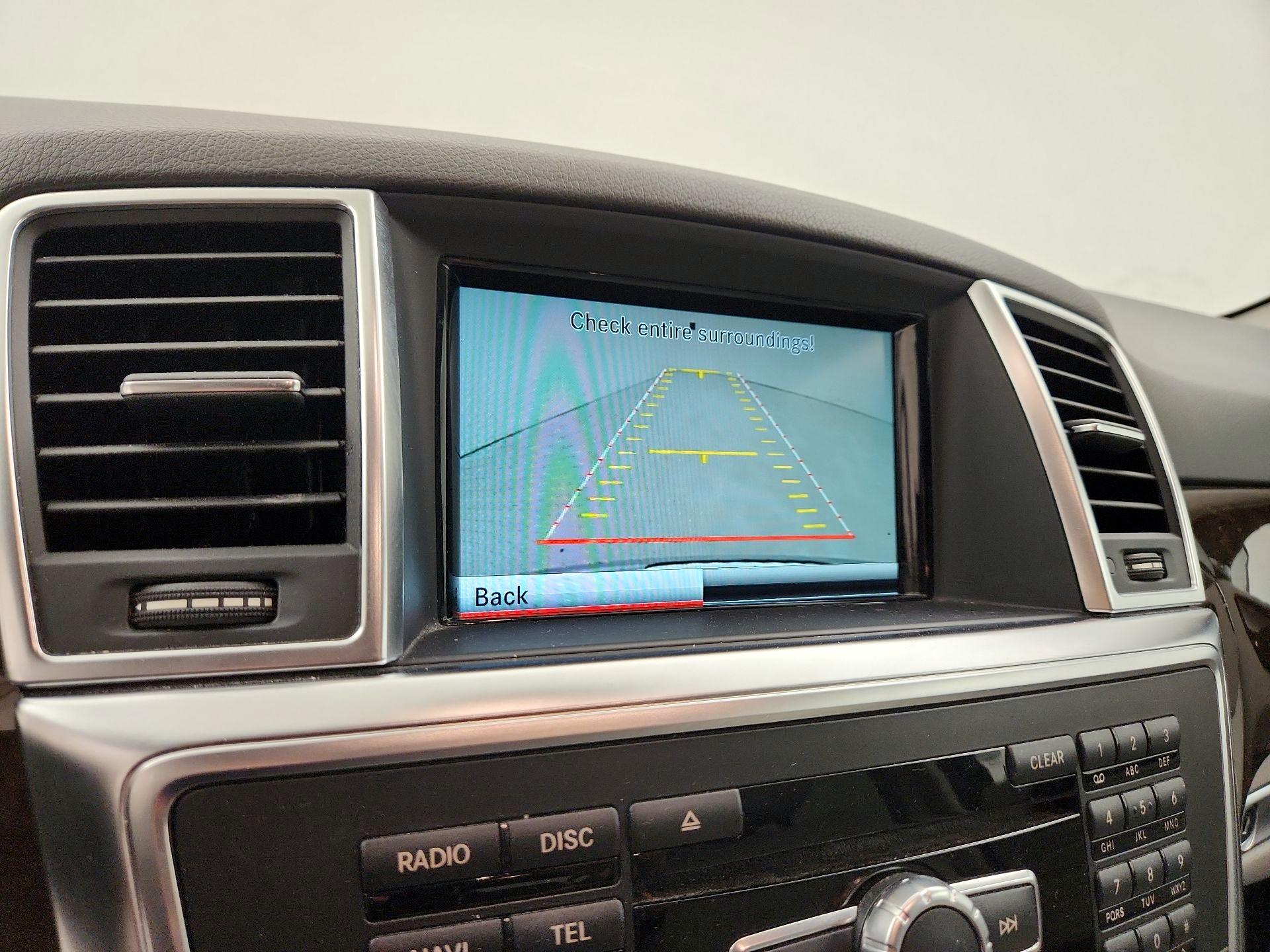 Thumbnail: 2015 Mercedes-Benz M-Class - 14