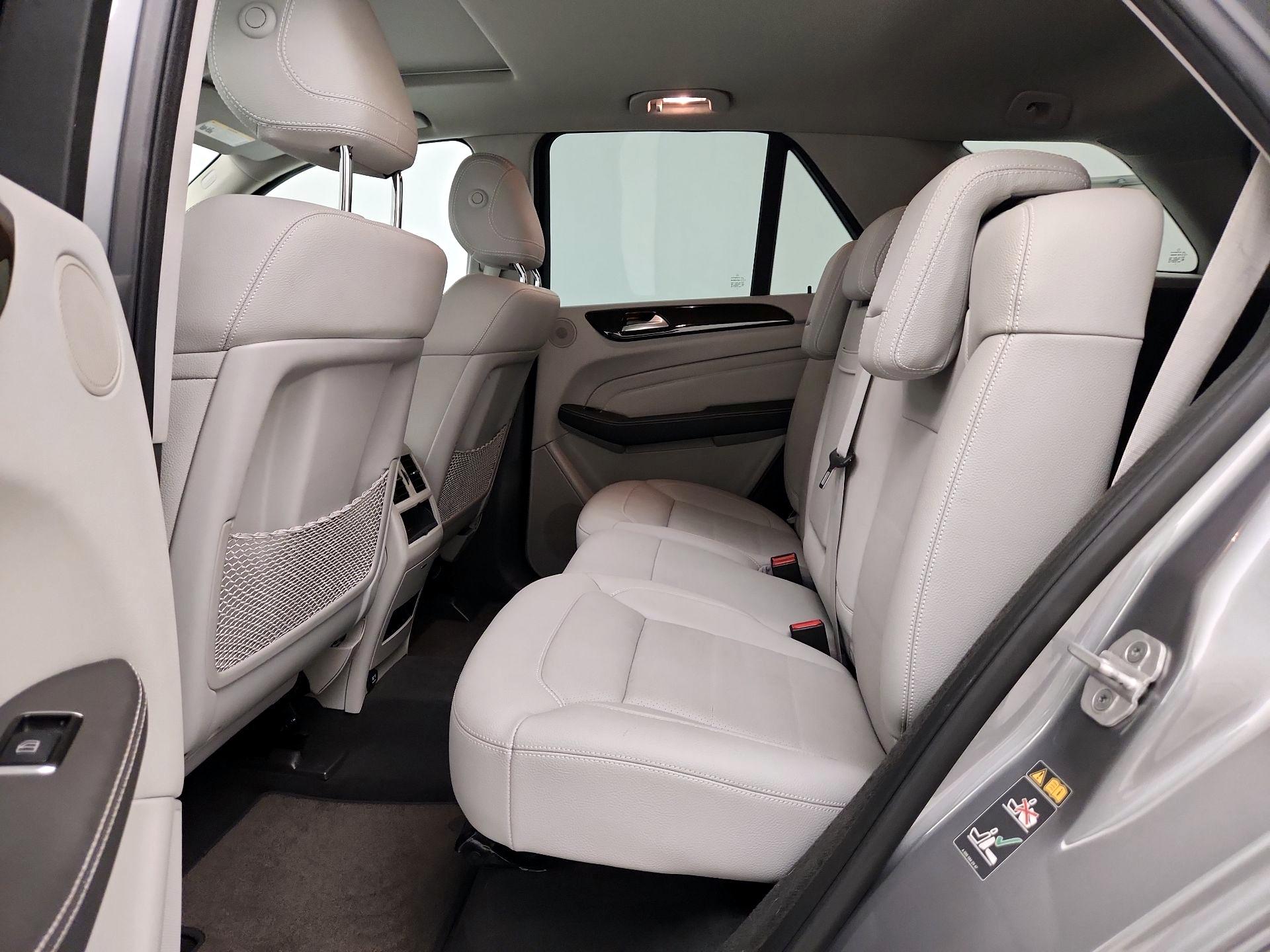 Thumbnail: 2015 Mercedes-Benz M-Class - 20