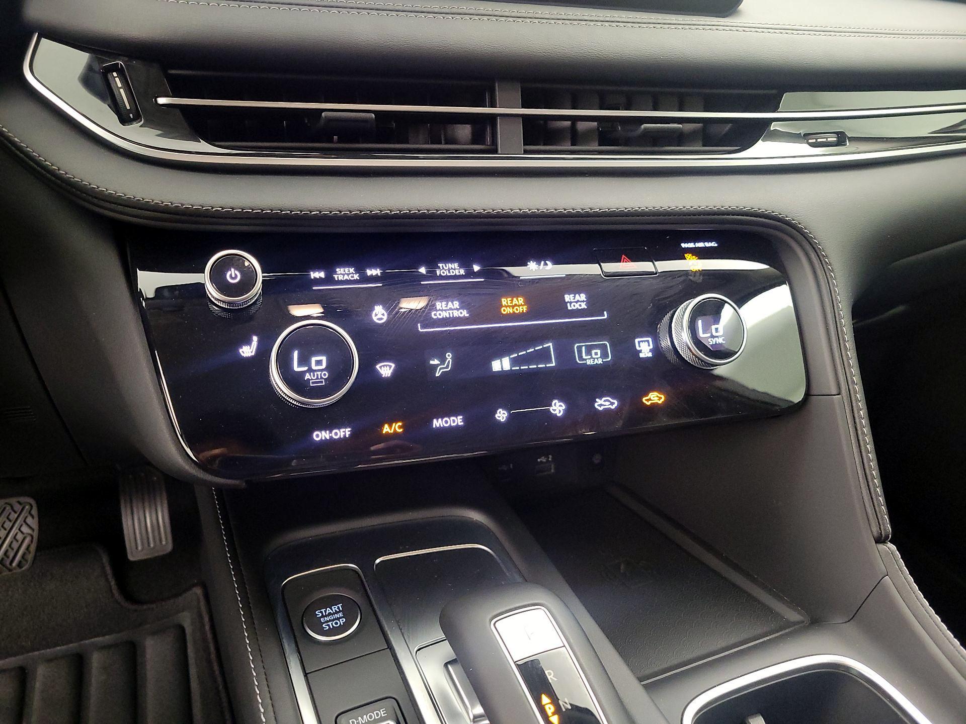 Thumbnail: 2025 INFINITI QX60 - 16