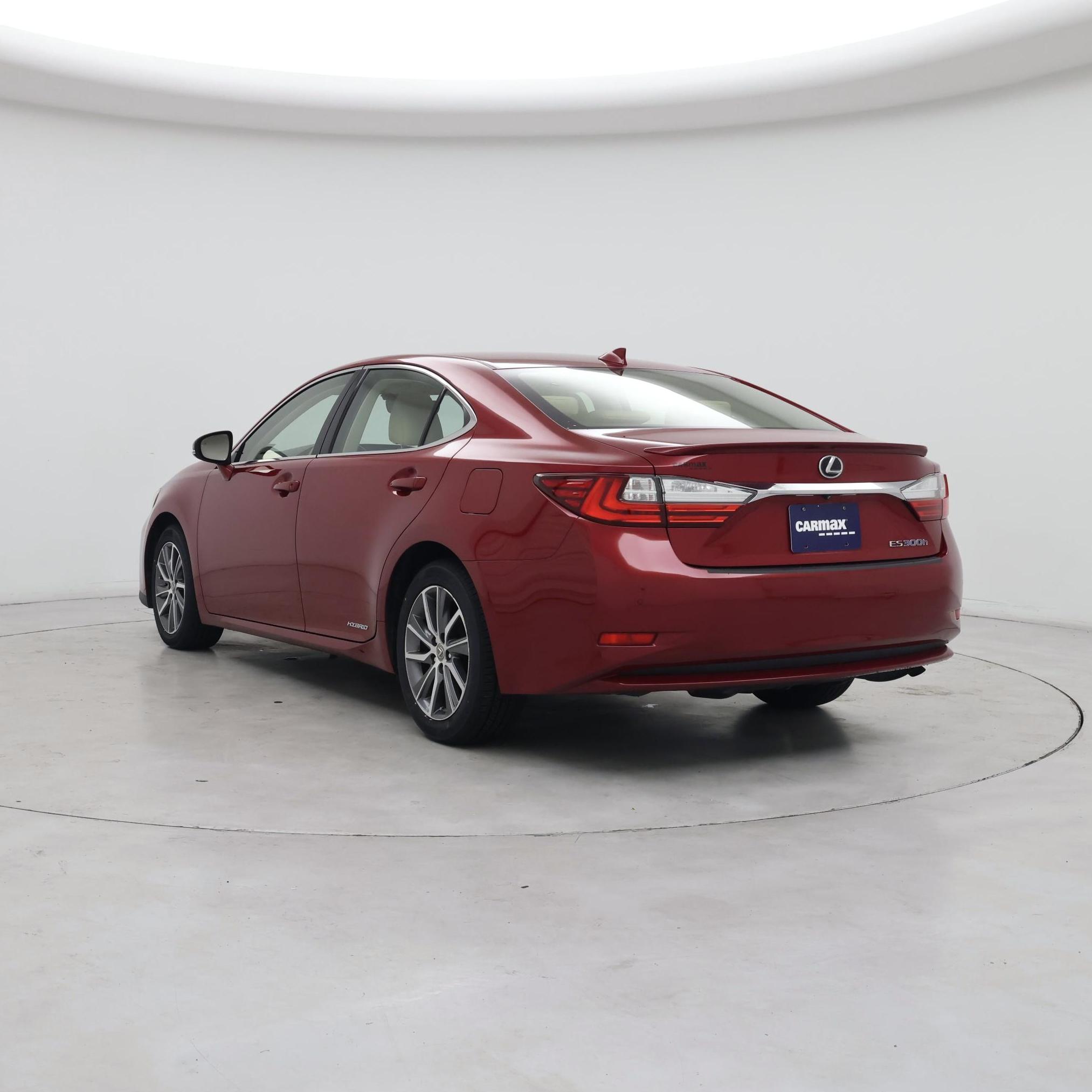 Thumbnail: 2017 Lexus ES - 2