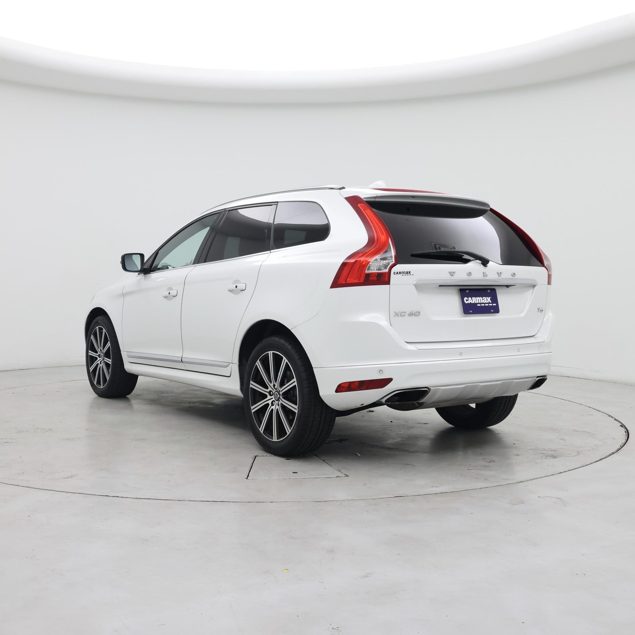 Thumbnail: 2015 Volvo XC60 - 2
