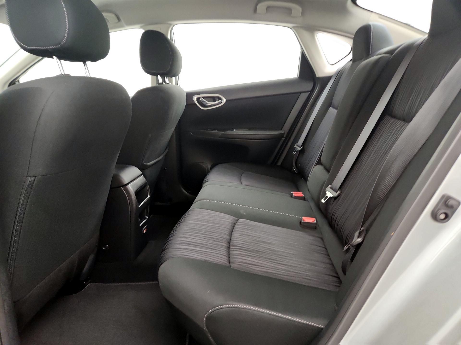 Thumbnail: 2019 Nissan Sentra - 19
