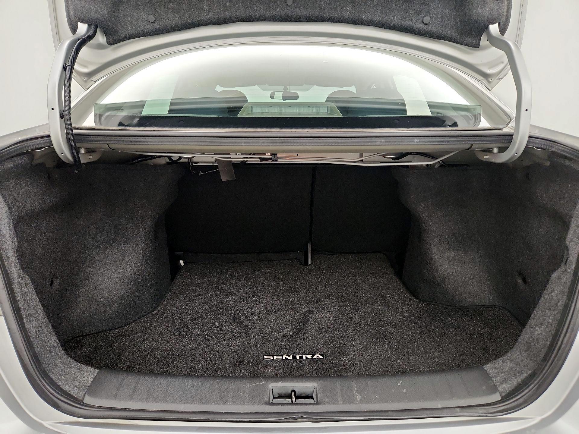 Thumbnail: 2019 Nissan Sentra - 20