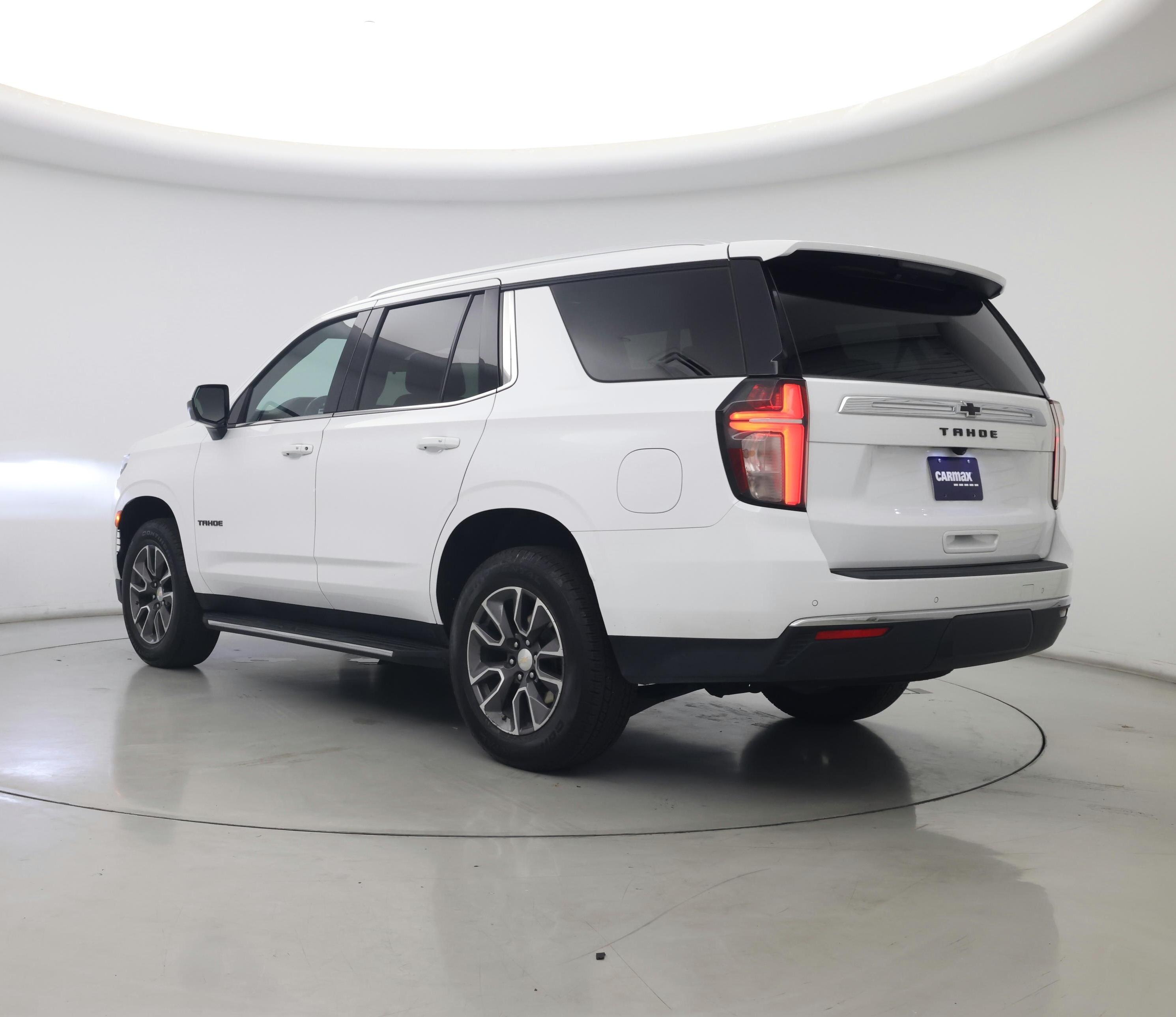 Thumbnail: 2023 Chevrolet Tahoe - 2