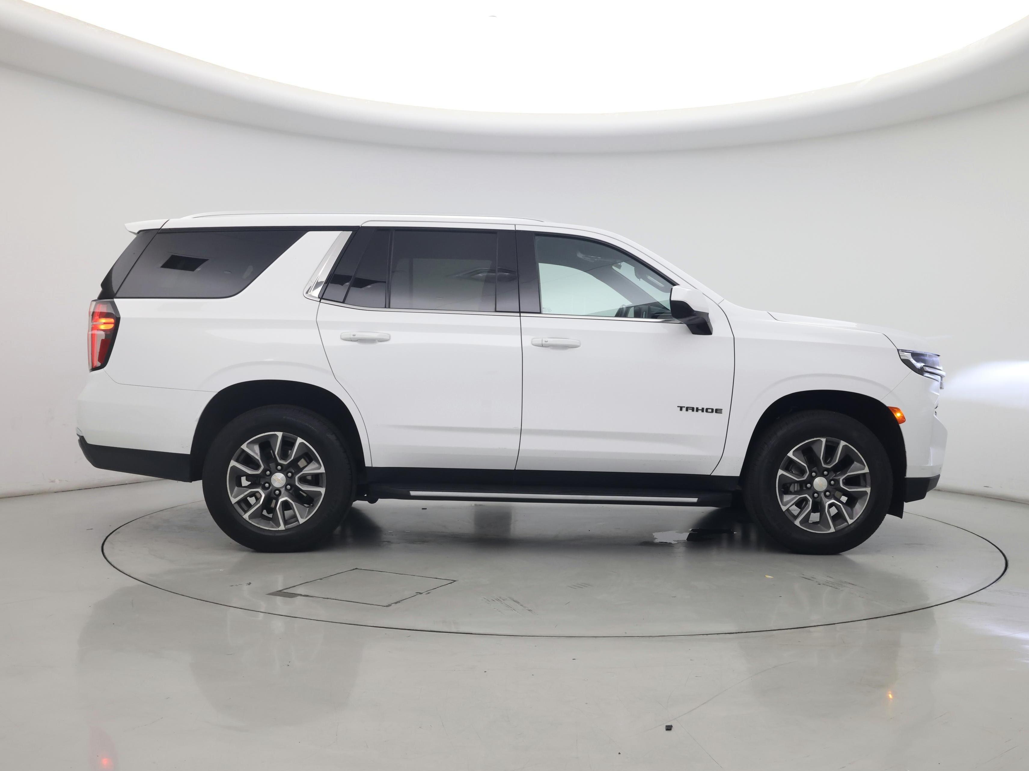 Thumbnail: 2023 Chevrolet Tahoe - 7