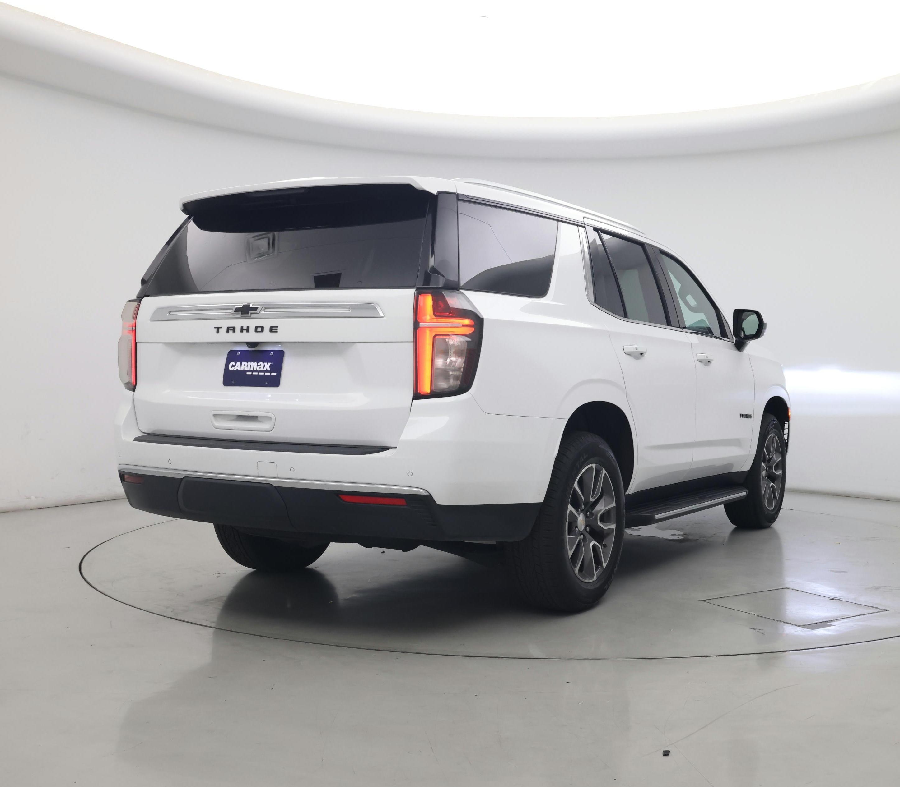 Thumbnail: 2023 Chevrolet Tahoe - 8