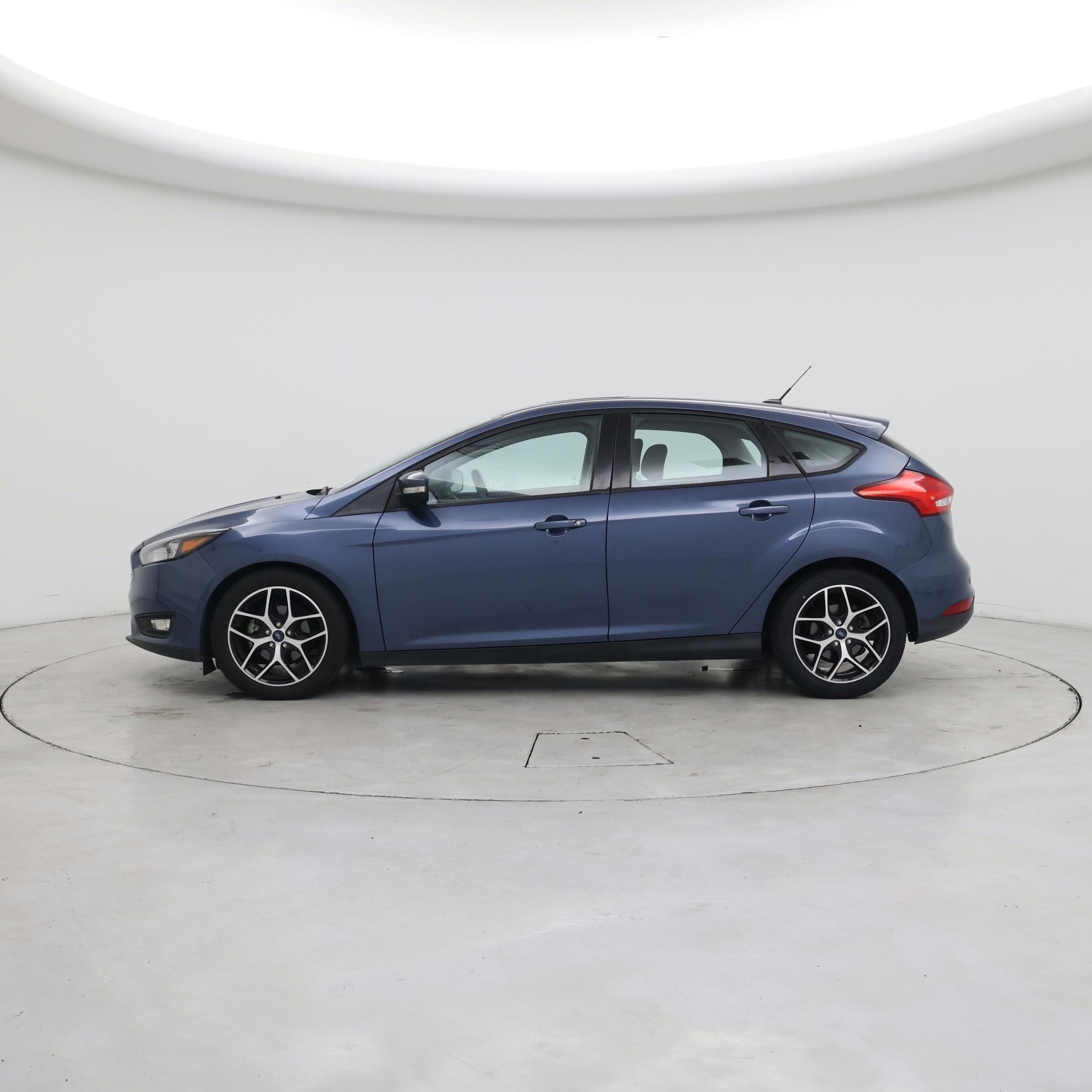 Thumbnail: 2018 Ford Focus - 3