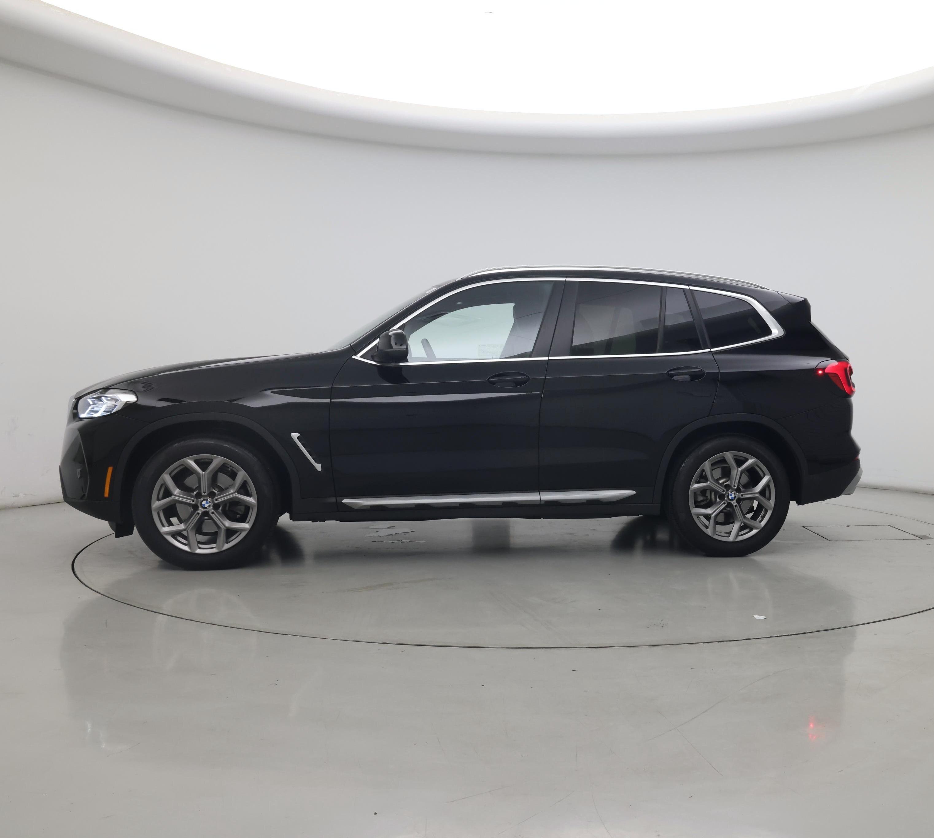 Thumbnail: 2022 BMW X3 - 3