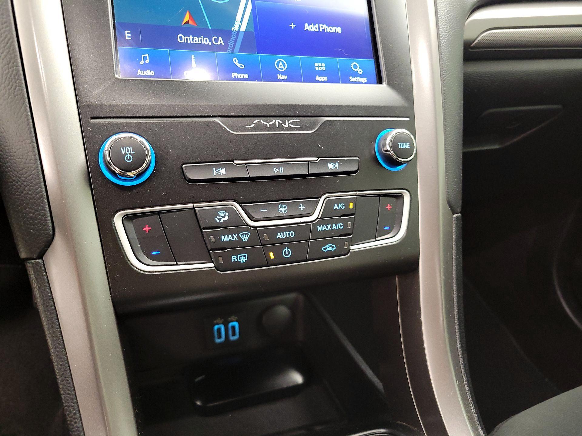 Thumbnail: 2020 Ford Fusion - 15