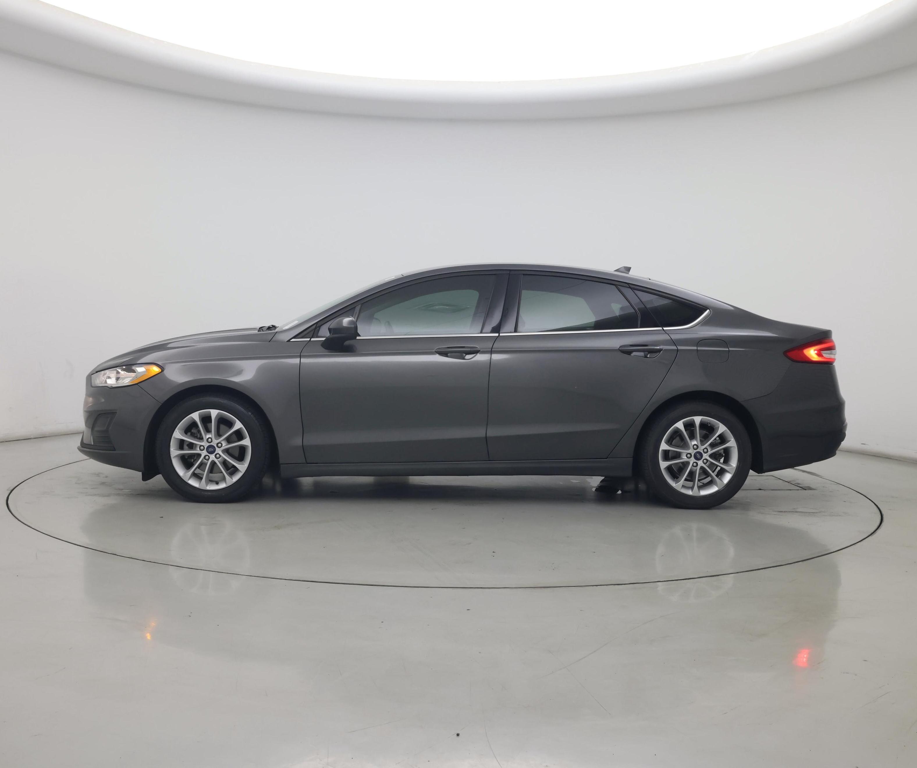 Thumbnail: 2020 Ford Fusion - 3