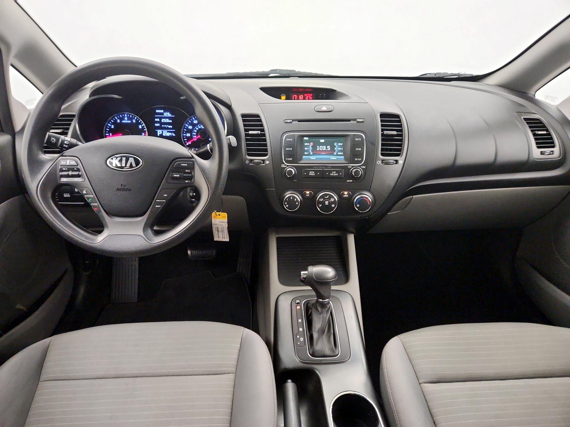 Thumbnail: 2016 Kia Forte - 9