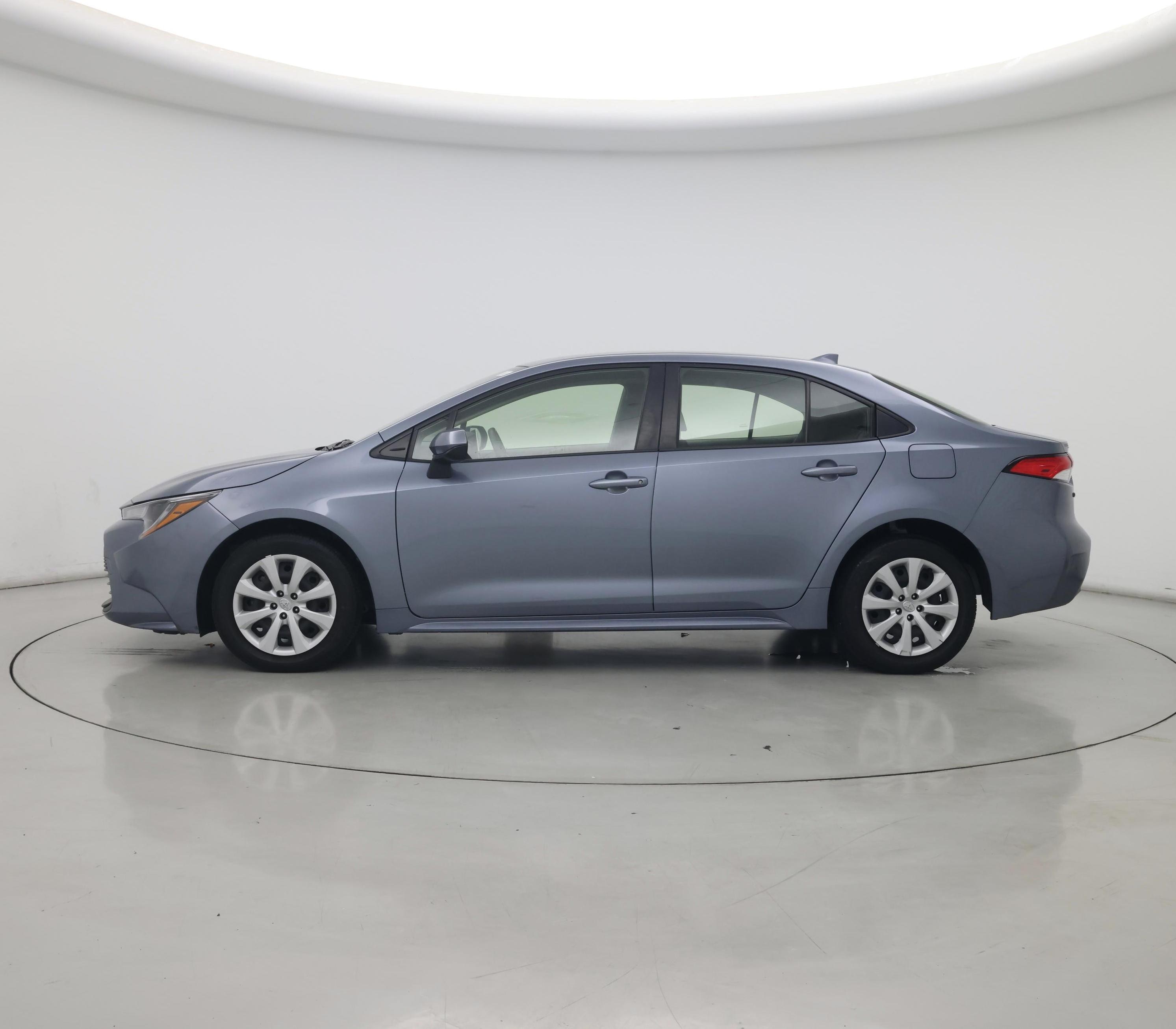 Thumbnail: 2023 Toyota Corolla - 3