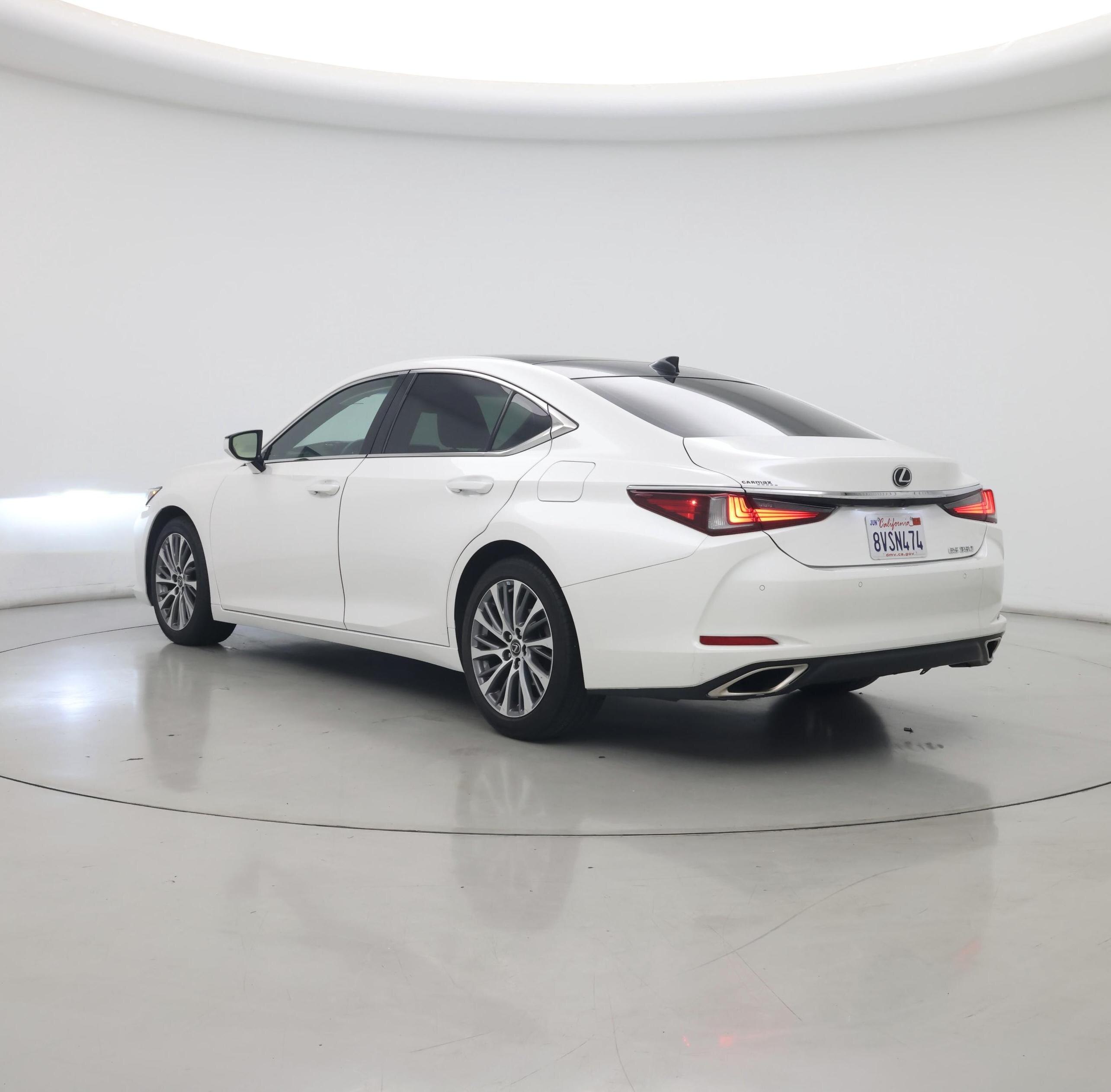 Thumbnail: 2020 Lexus ES - 2