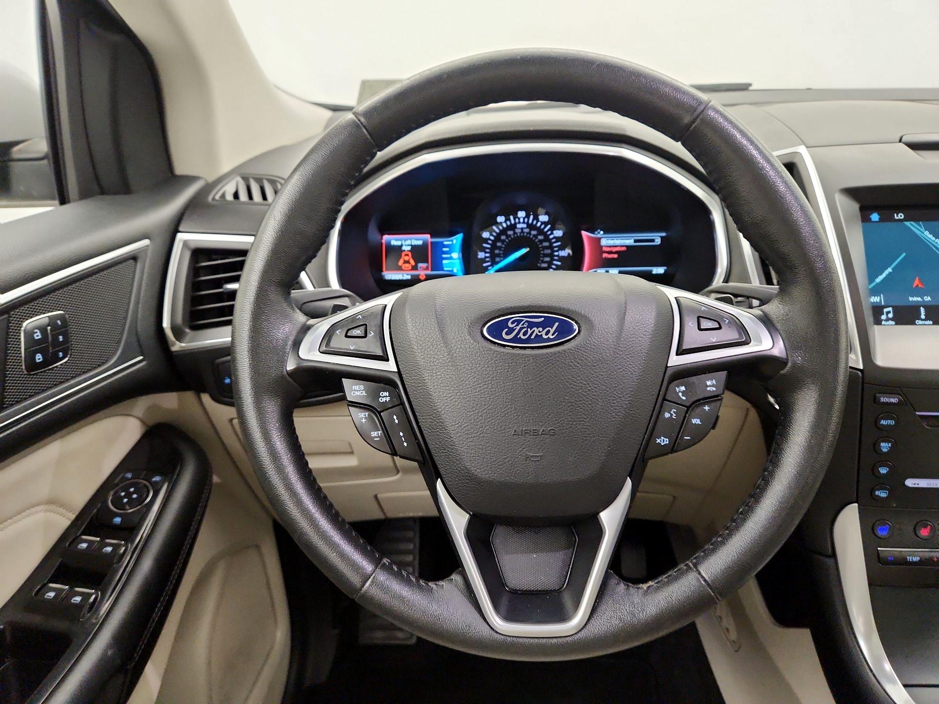 Thumbnail: 2017 Ford Edge - 10
