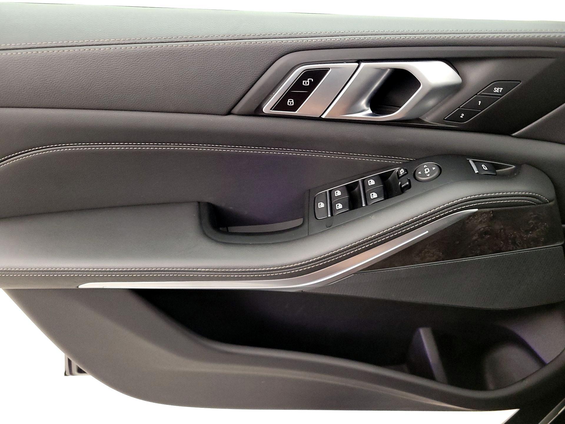 Thumbnail: 2023 BMW X5 - 12