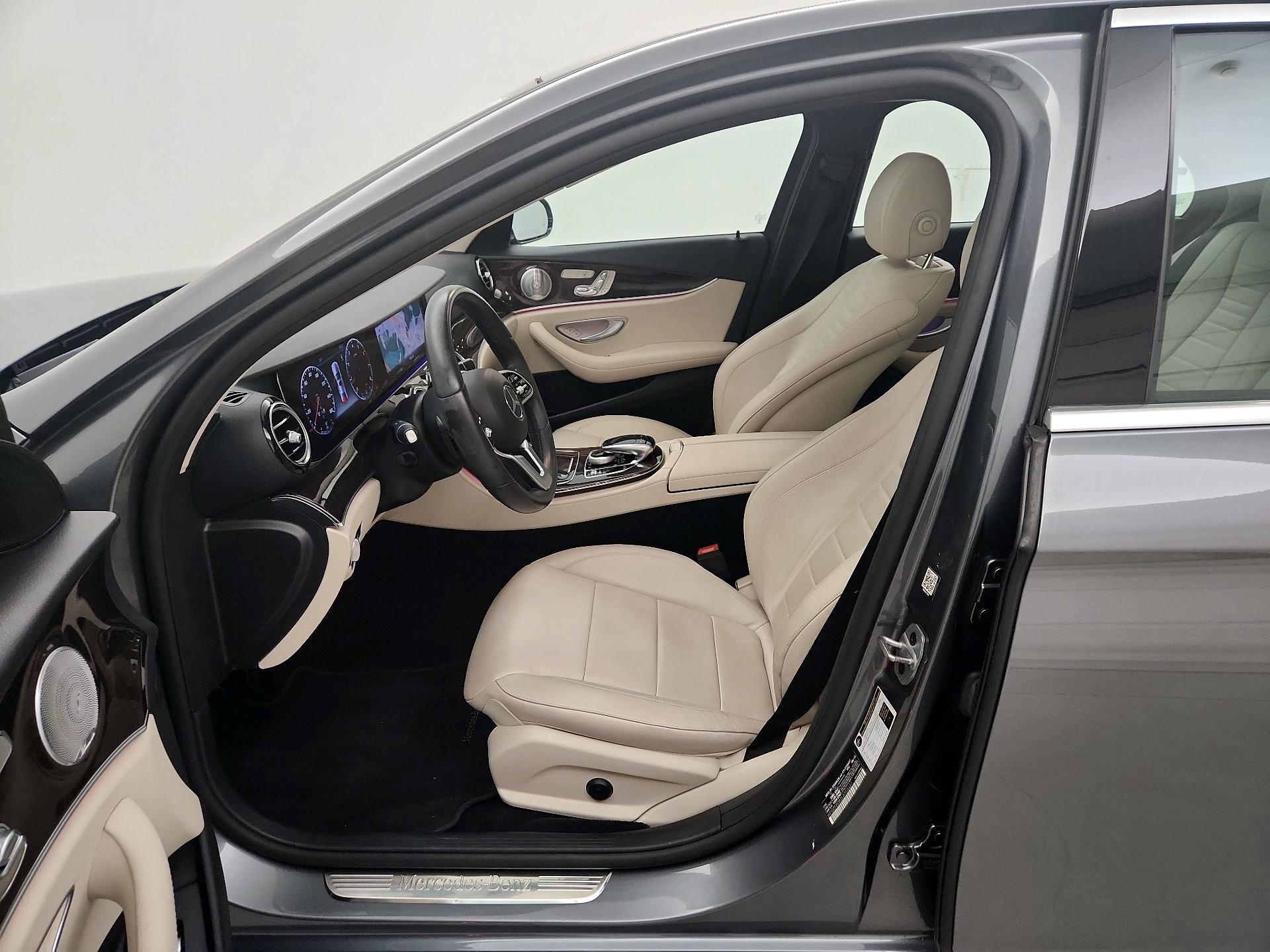 Thumbnail: 2020 Mercedes-Benz E-Class - 11