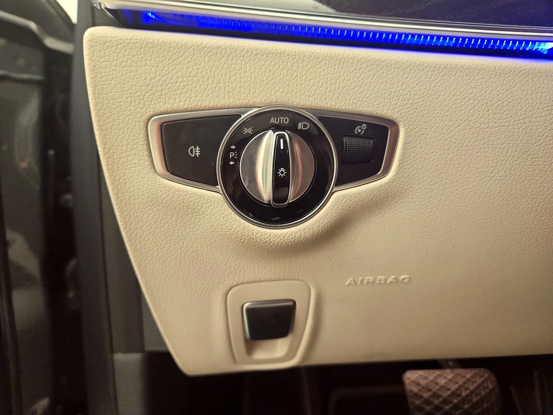 Thumbnail: 2020 Mercedes-Benz E-Class - 13