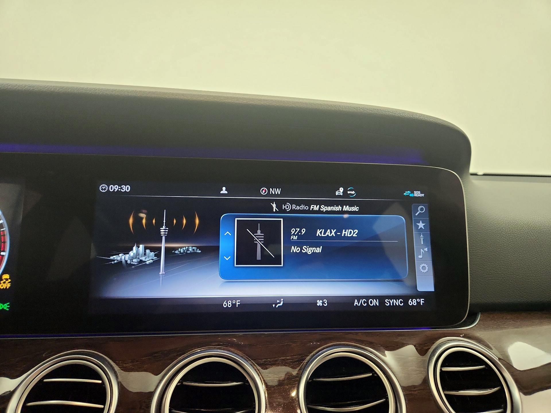 Thumbnail: 2020 Mercedes-Benz E-Class - 16