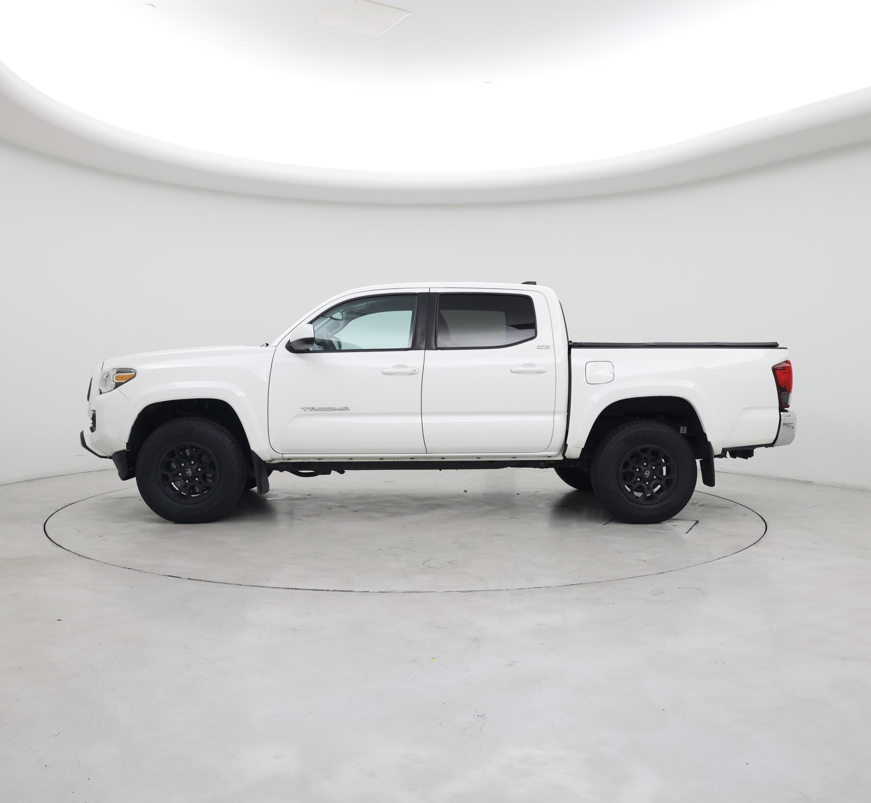 Thumbnail: 2022 Toyota Tacoma - 3
