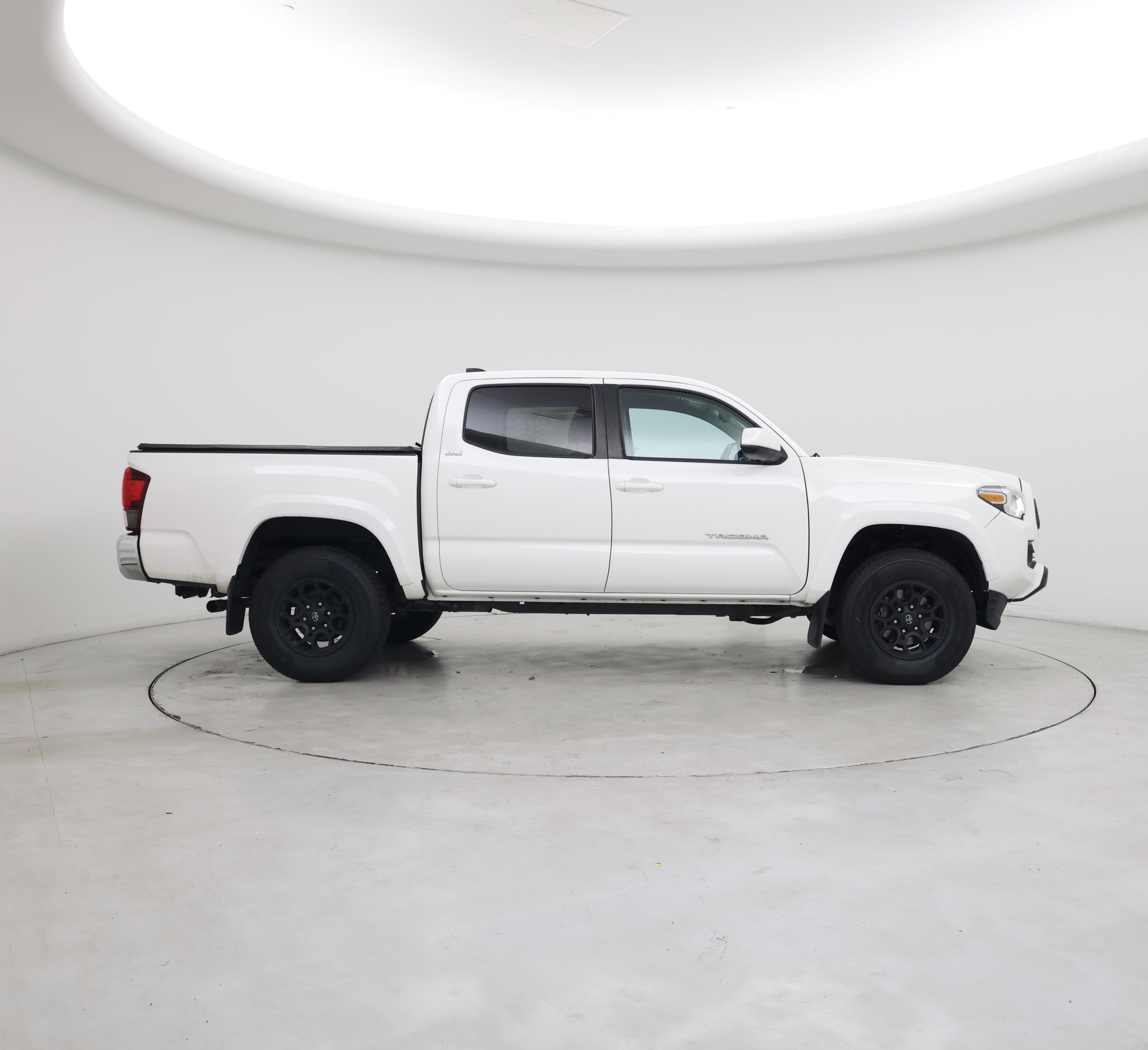 Thumbnail: 2022 Toyota Tacoma - 7
