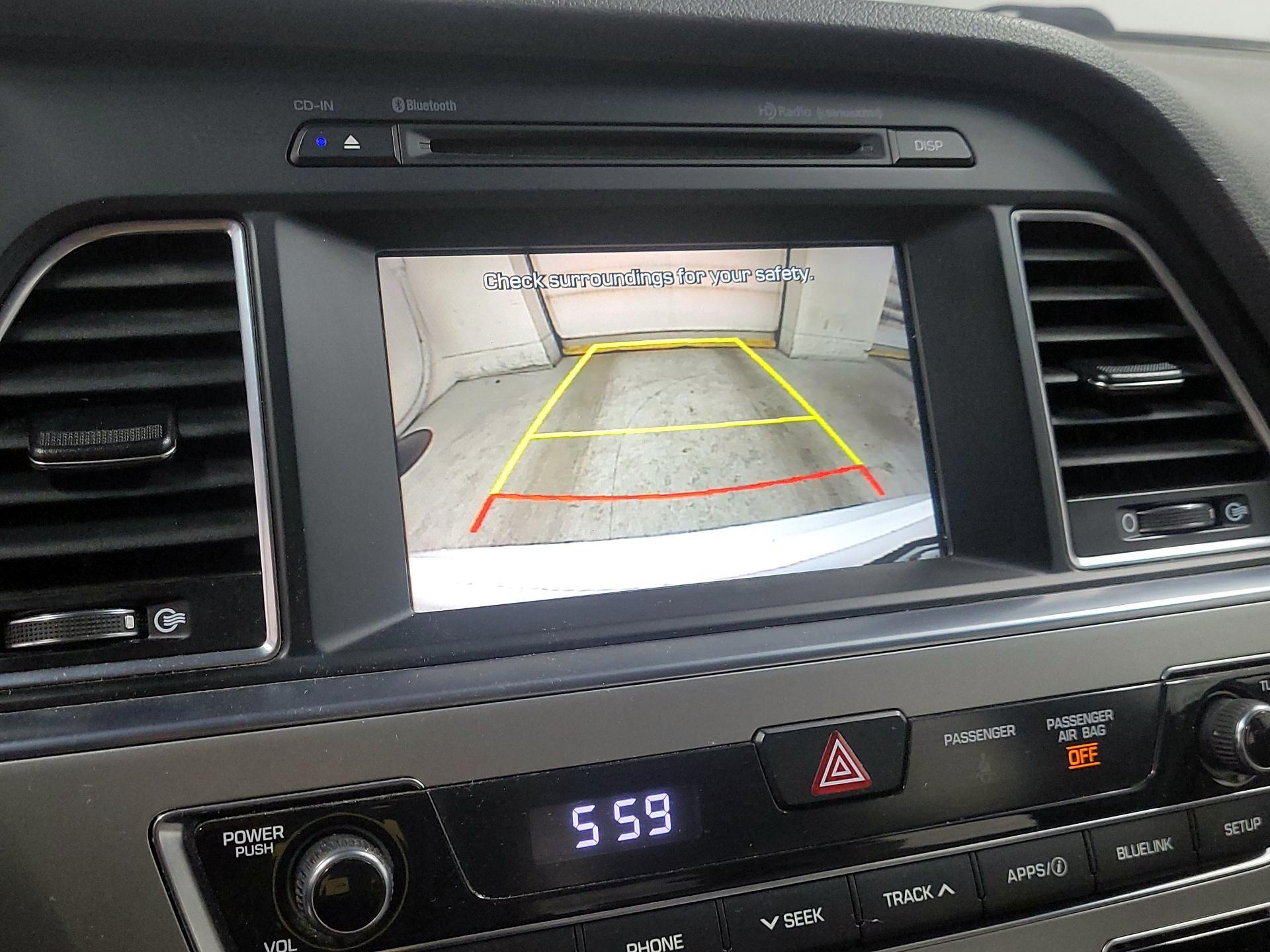 Thumbnail: 2016 Hyundai Sonata - 14